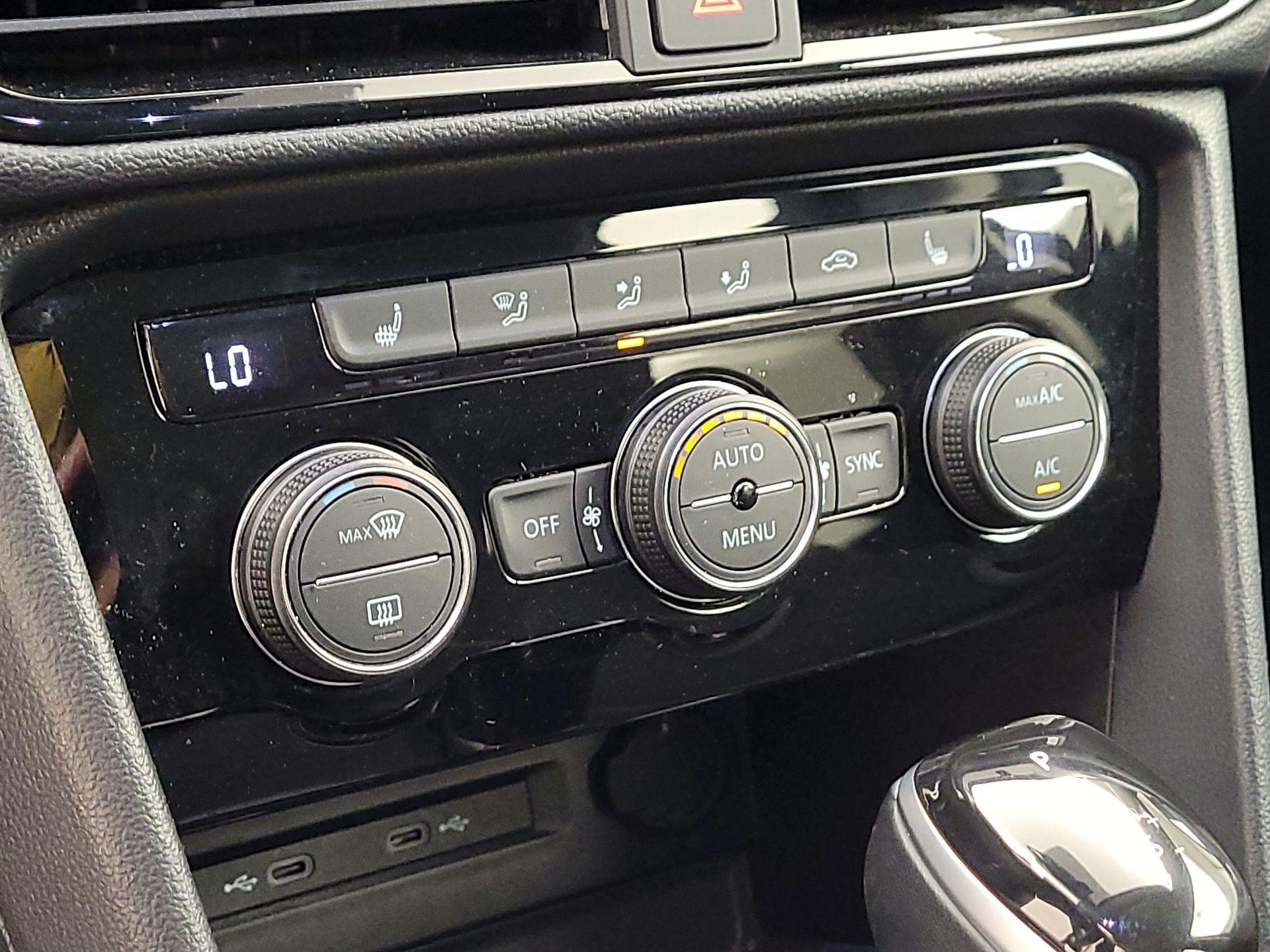 Thumbnail: 2024 Volkswagen Taos - 16