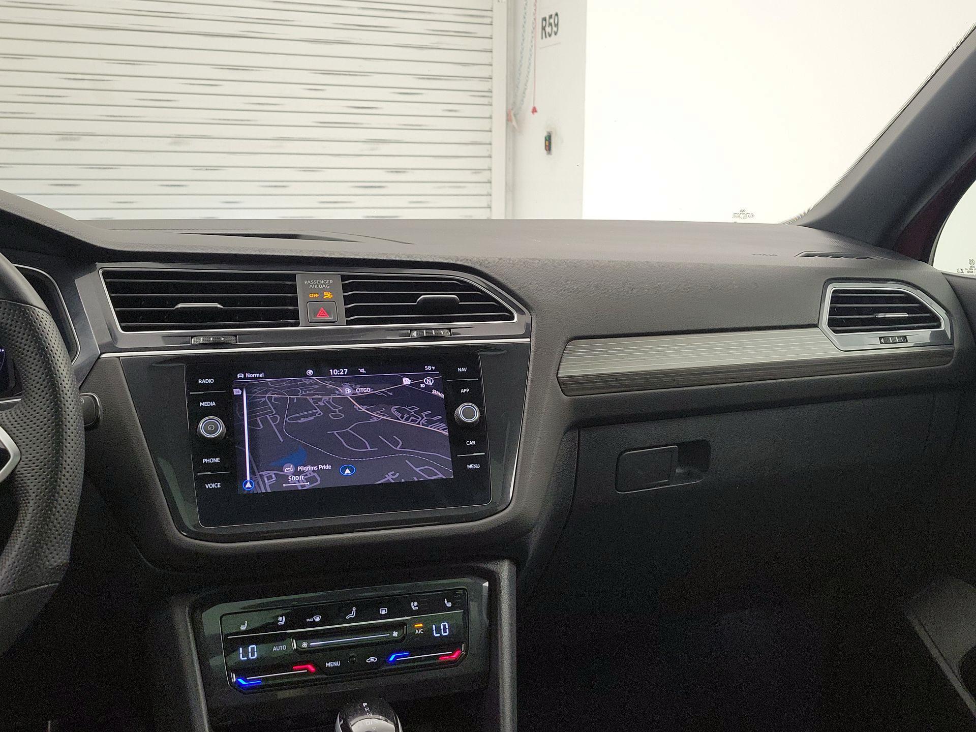 Thumbnail: 2024 Volkswagen Tiguan - 9