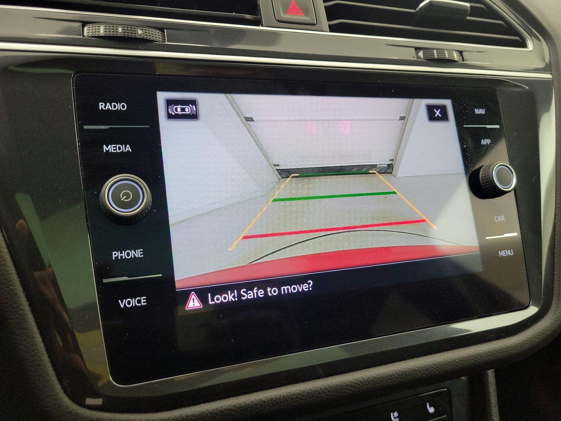 Thumbnail: 2024 Volkswagen Tiguan - 15