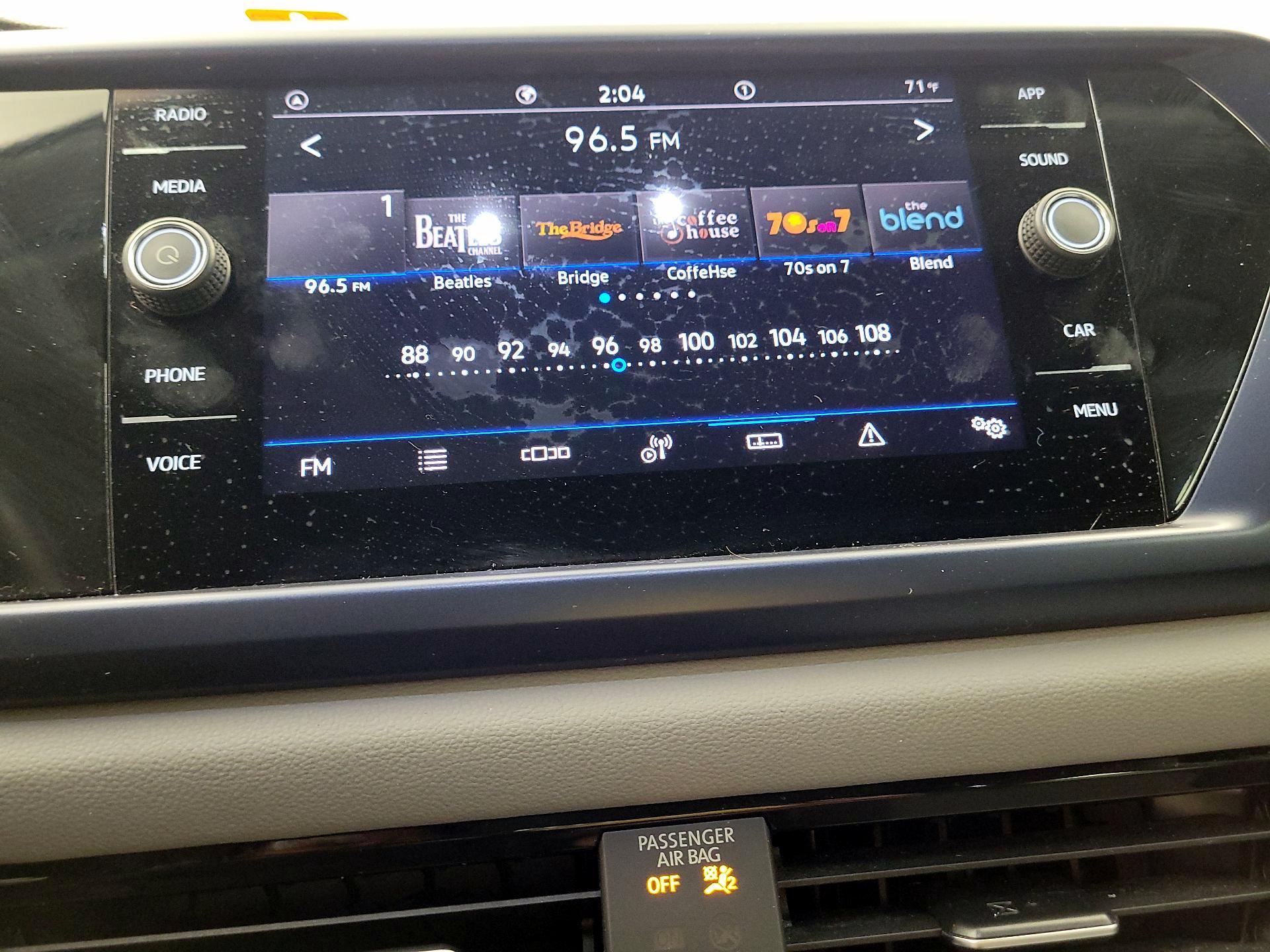 Thumbnail: 2023 Volkswagen Taos - 15