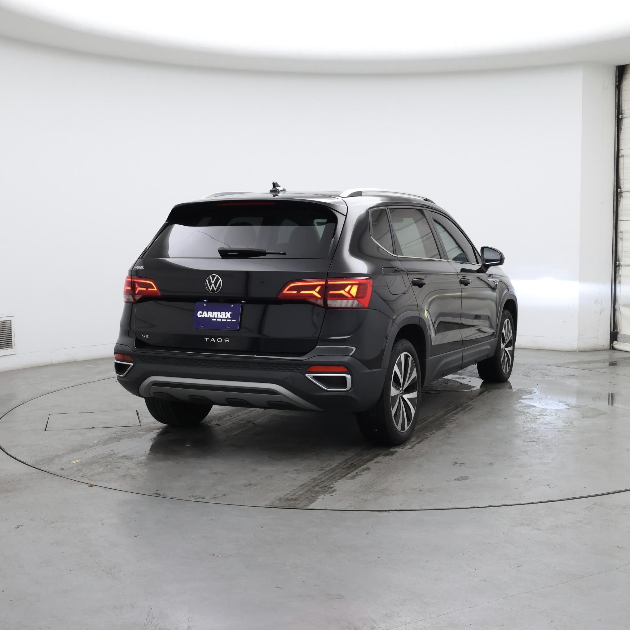 Thumbnail: 2023 Volkswagen Taos - 8