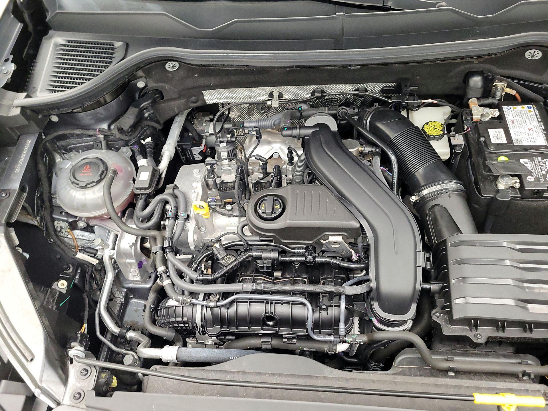 Thumbnail: 2023 Volkswagen Taos - 19