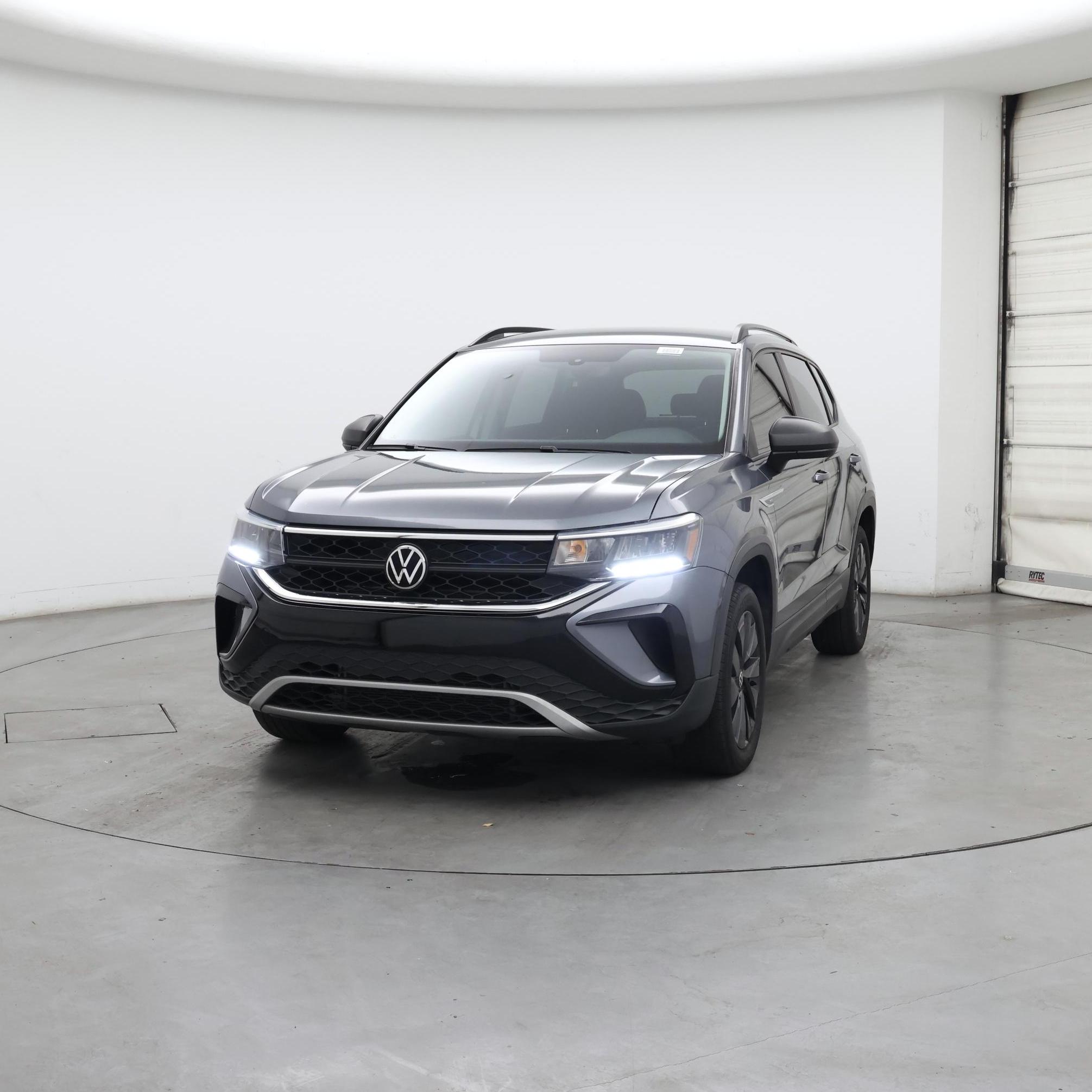 Thumbnail: 2023 Volkswagen Taos - 4