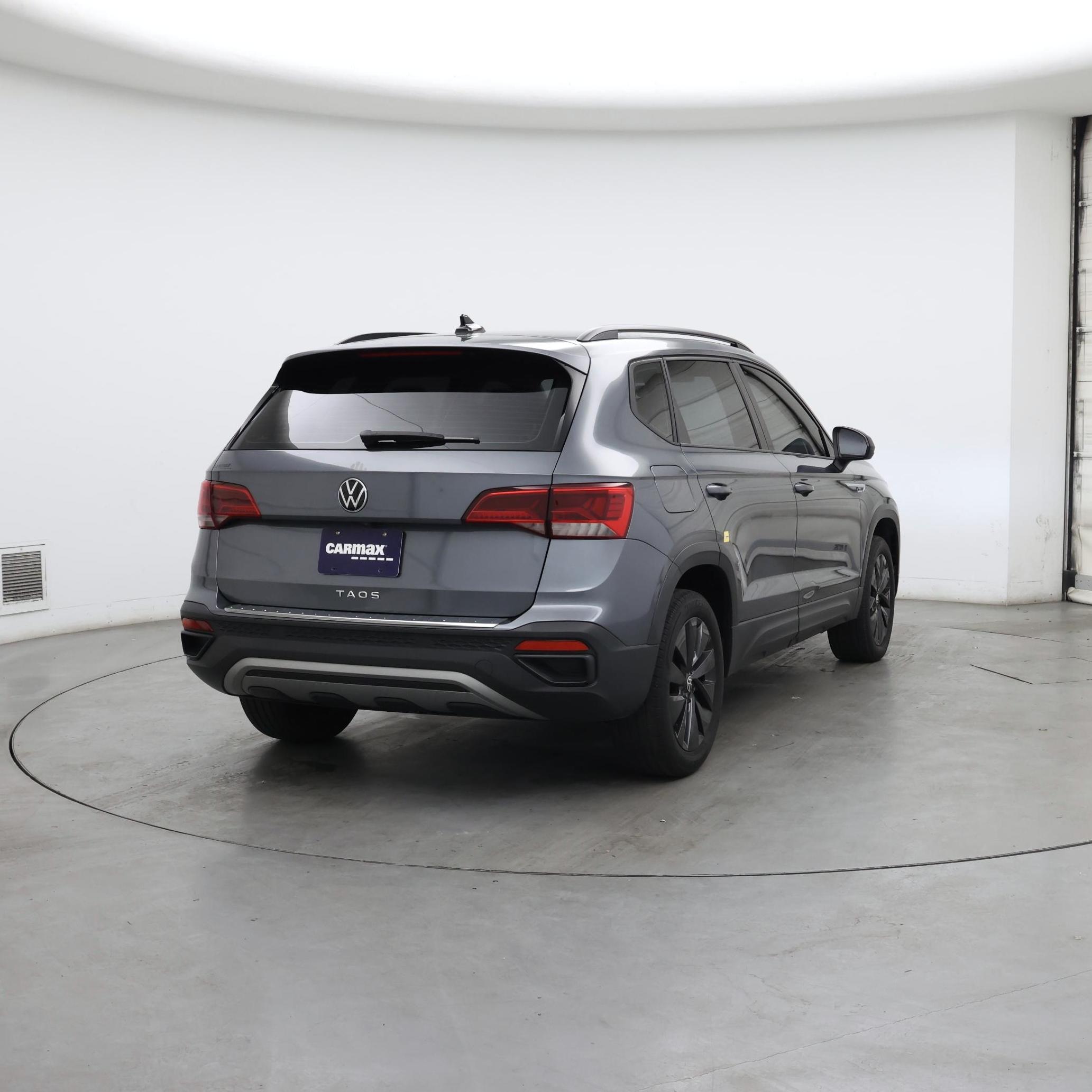 Thumbnail: 2023 Volkswagen Taos - 8