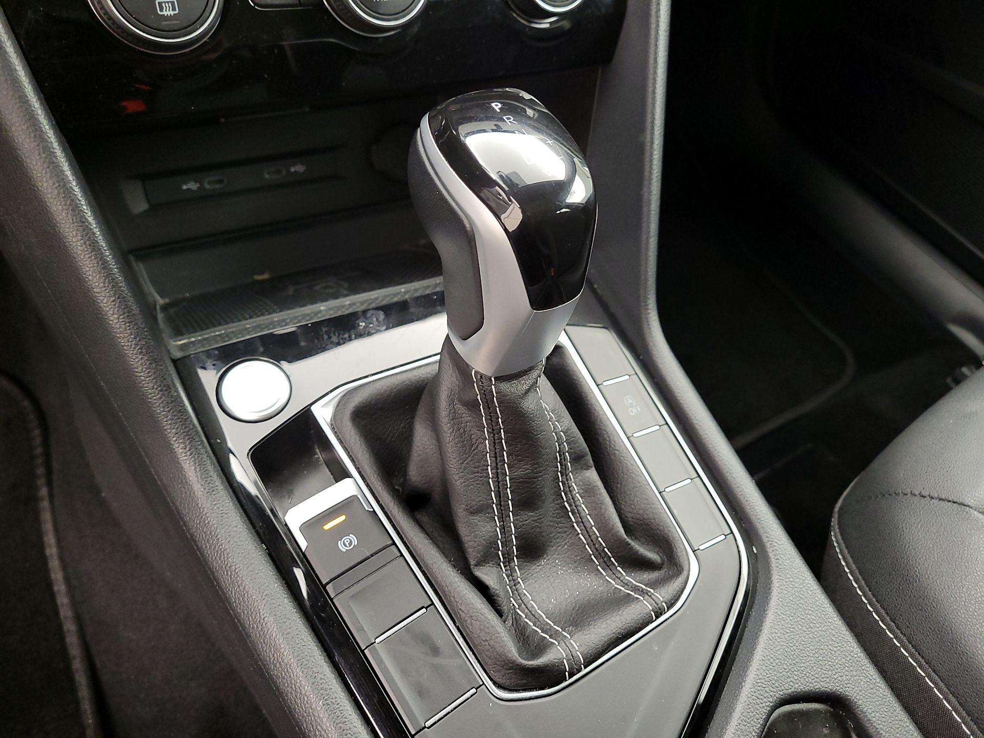 Thumbnail: 2024 Volkswagen Taos - 17