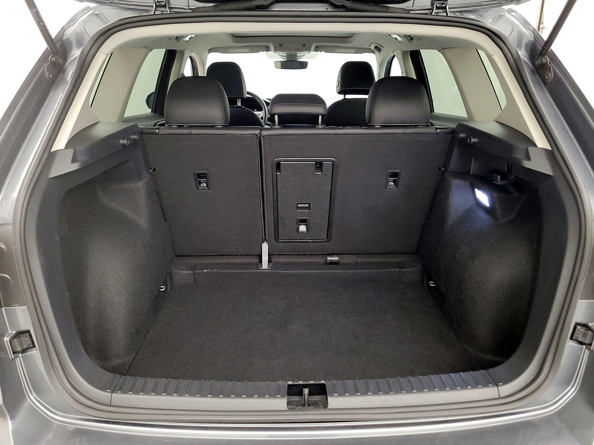 Thumbnail: 2024 Volkswagen Taos - 20