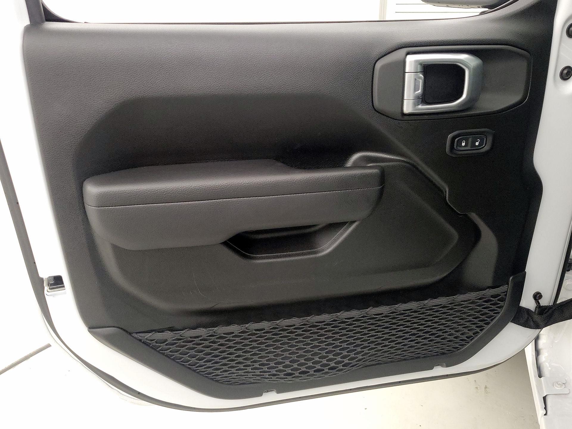 Thumbnail: 2025 Jeep Wrangler - 12