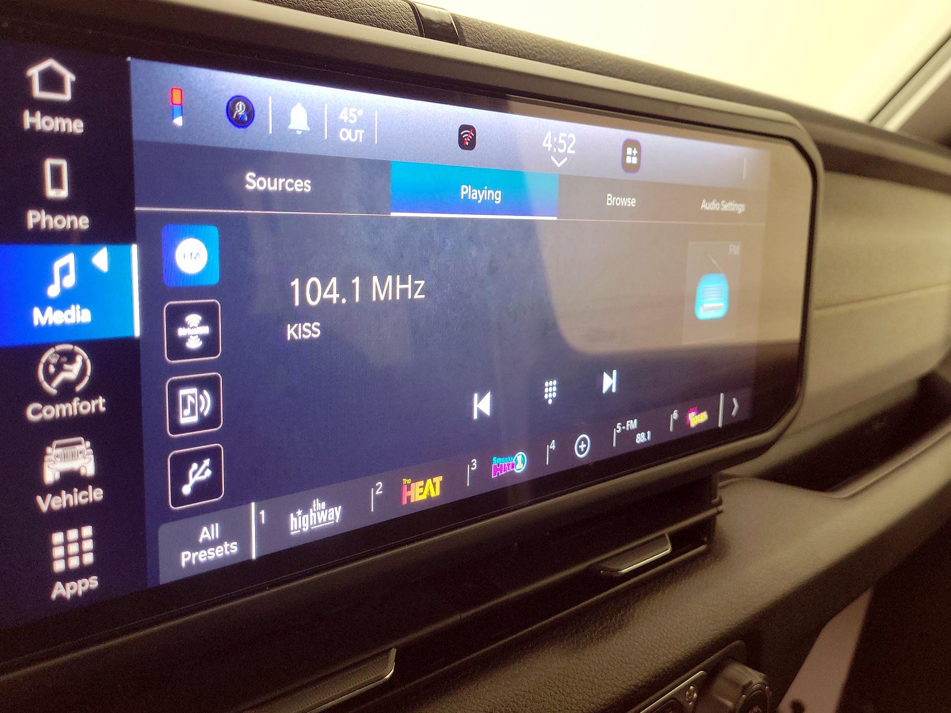 Thumbnail: 2025 Jeep Wrangler - 15