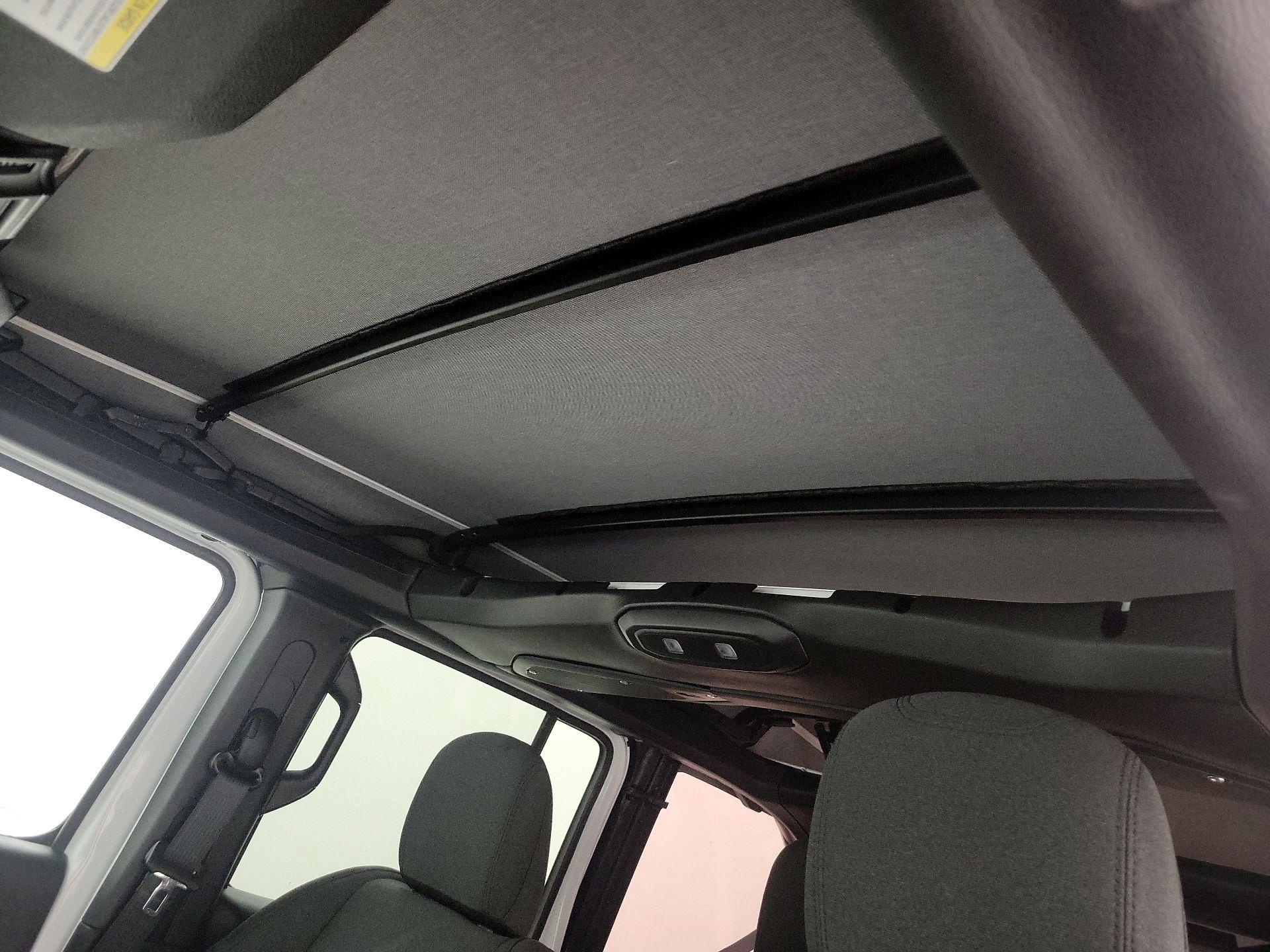 Thumbnail: 2025 Jeep Wrangler - 19