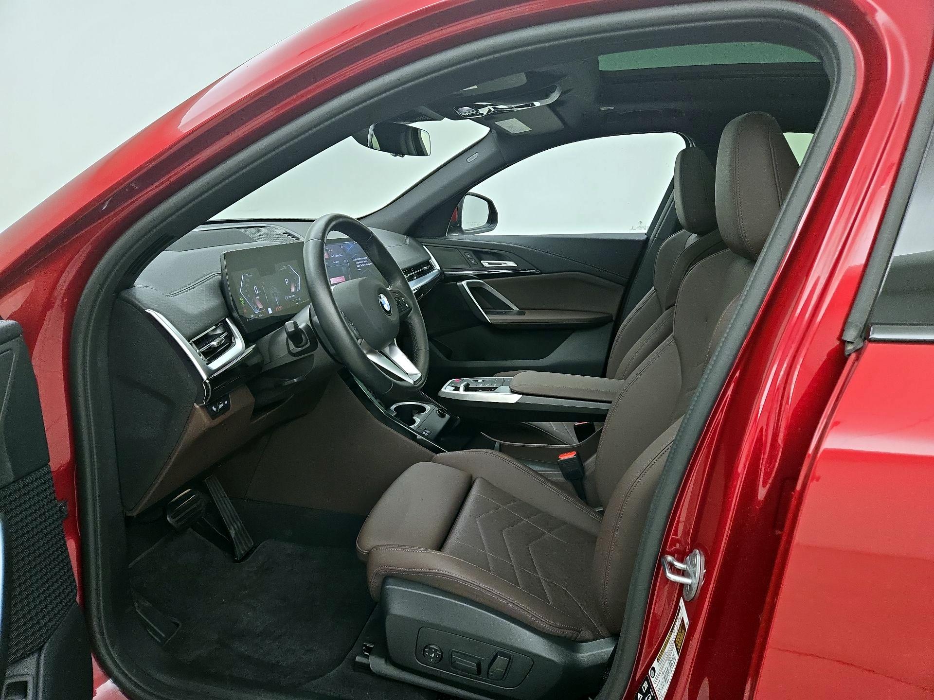 Thumbnail: 2025 BMW X2 - 11