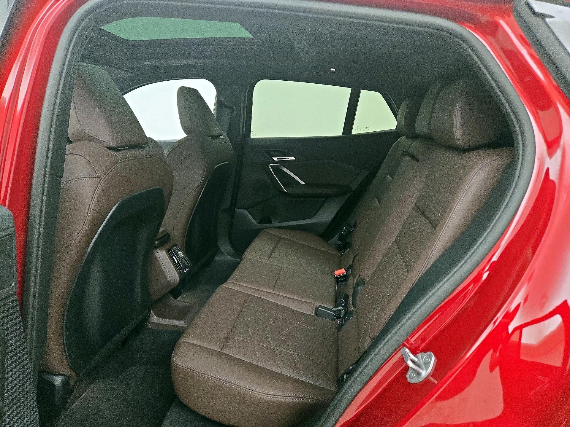 Thumbnail: 2025 BMW X2 - 20