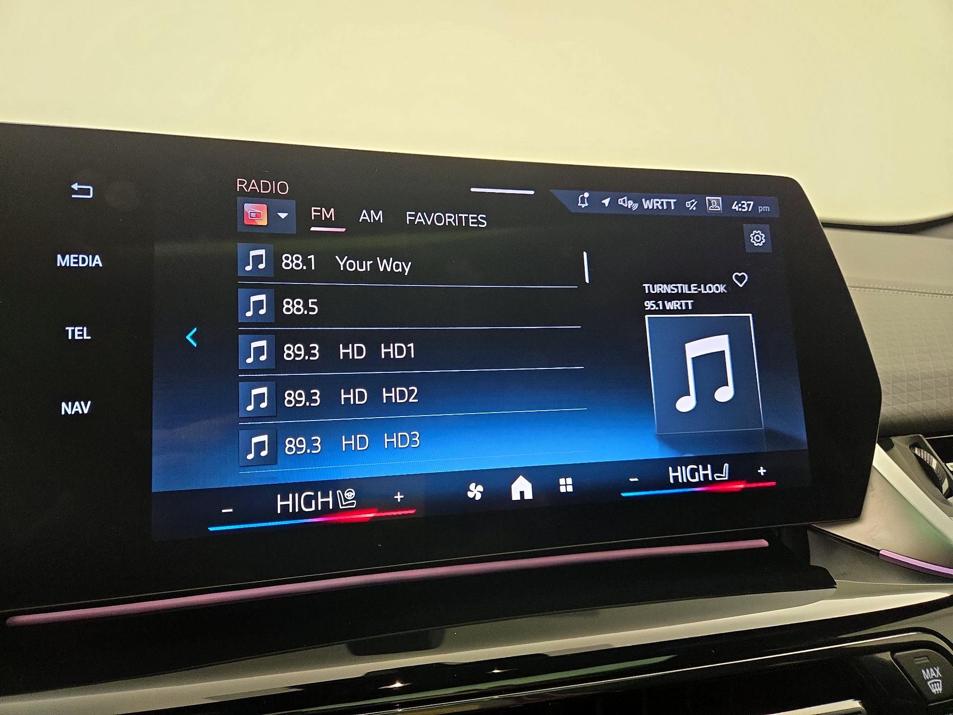 Thumbnail: 2025 BMW X2 - 15