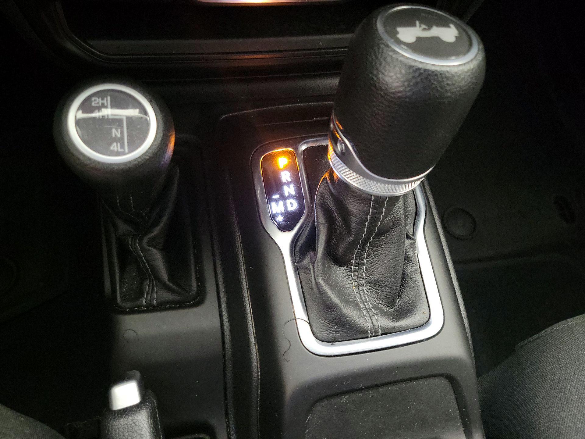Thumbnail: 2024 Jeep Wrangler - 17