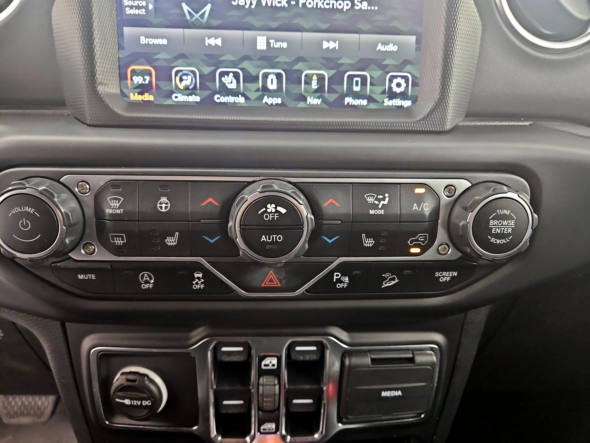 Thumbnail: 2021 Jeep Wrangler - 17