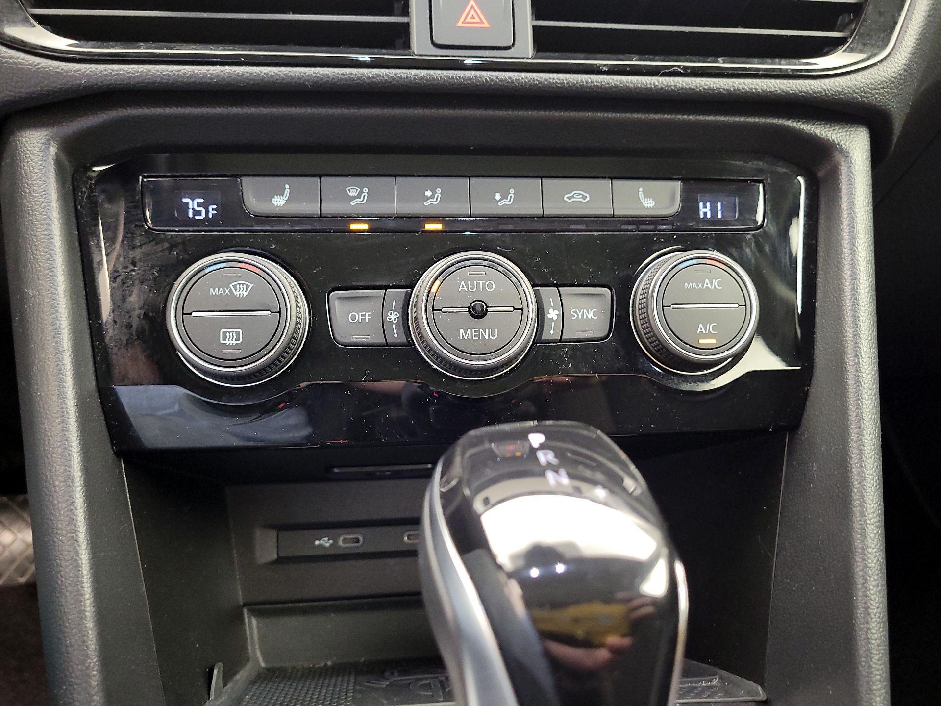 Thumbnail: 2024 Volkswagen Taos - 16