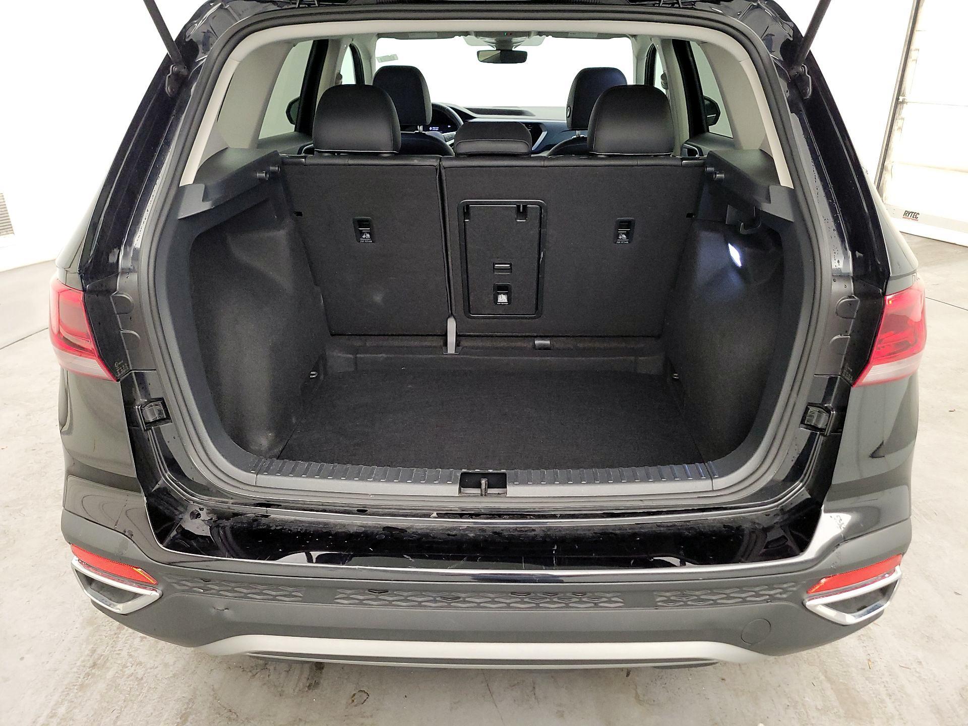 Thumbnail: 2024 Volkswagen Taos - 20