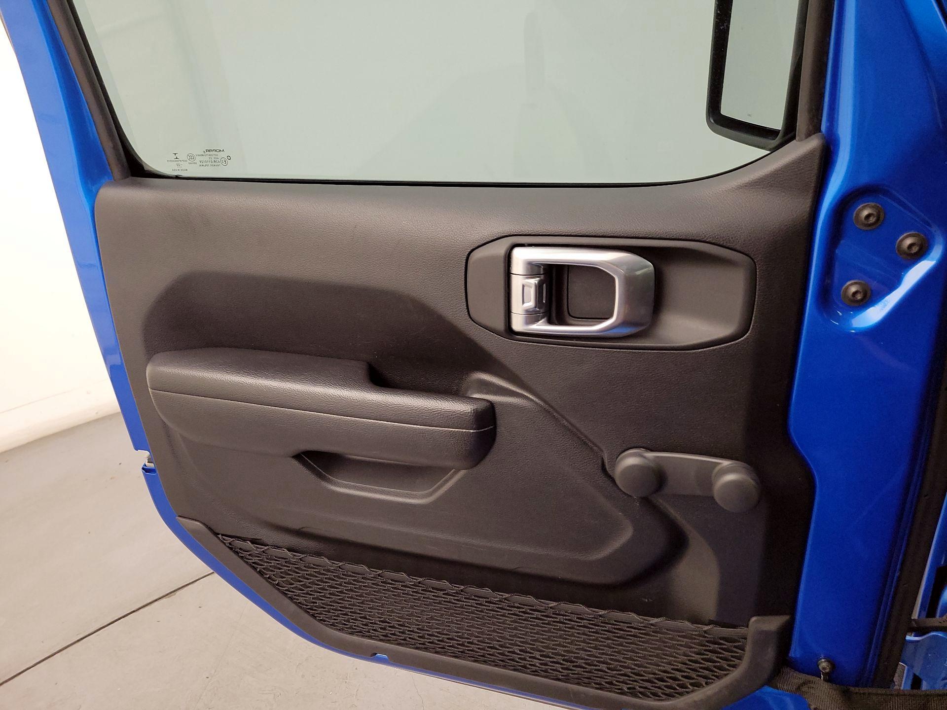 Thumbnail: 2022 Jeep Wrangler - 12