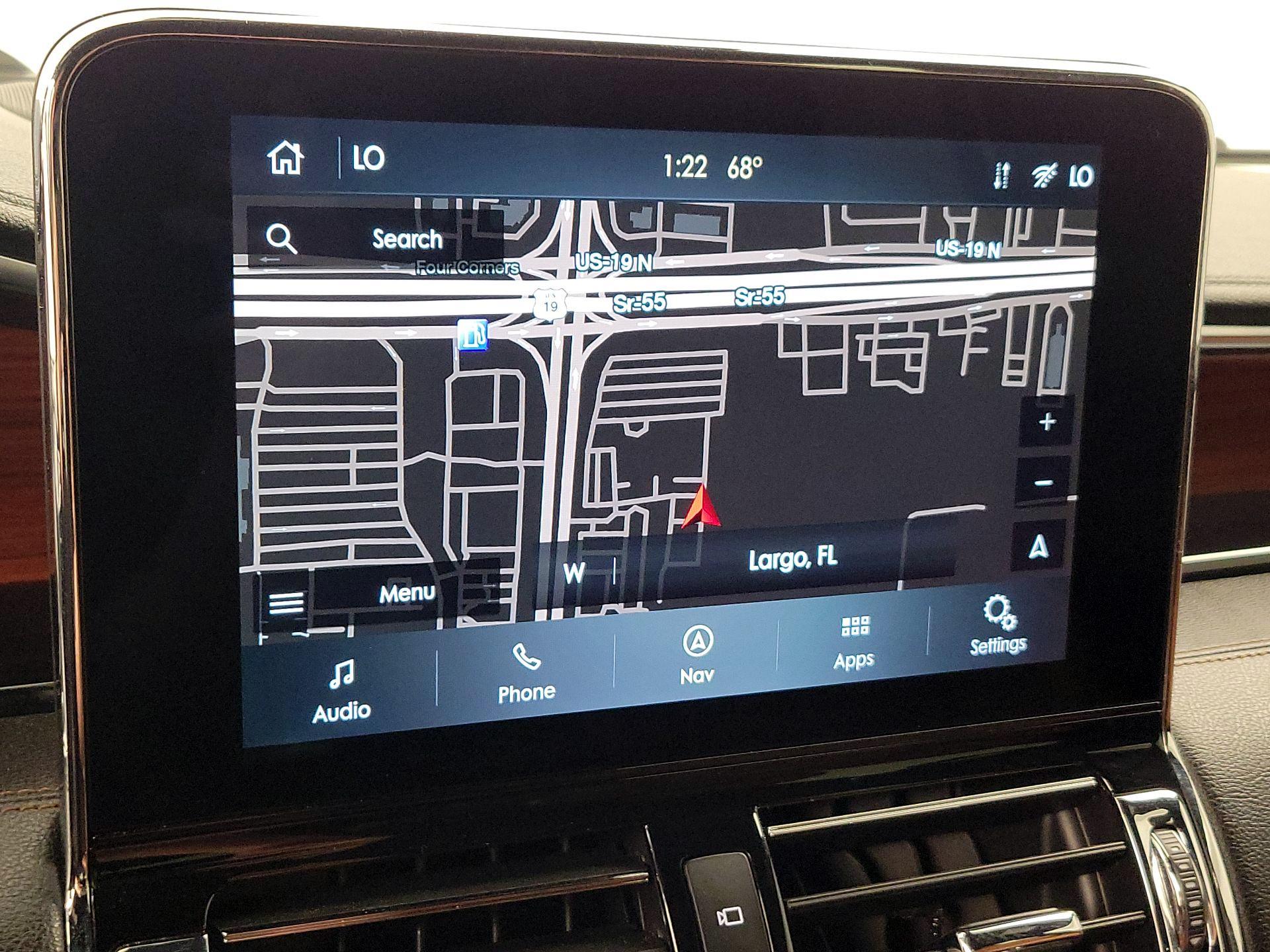 Thumbnail: 2021 Lincoln Navigator L - 14