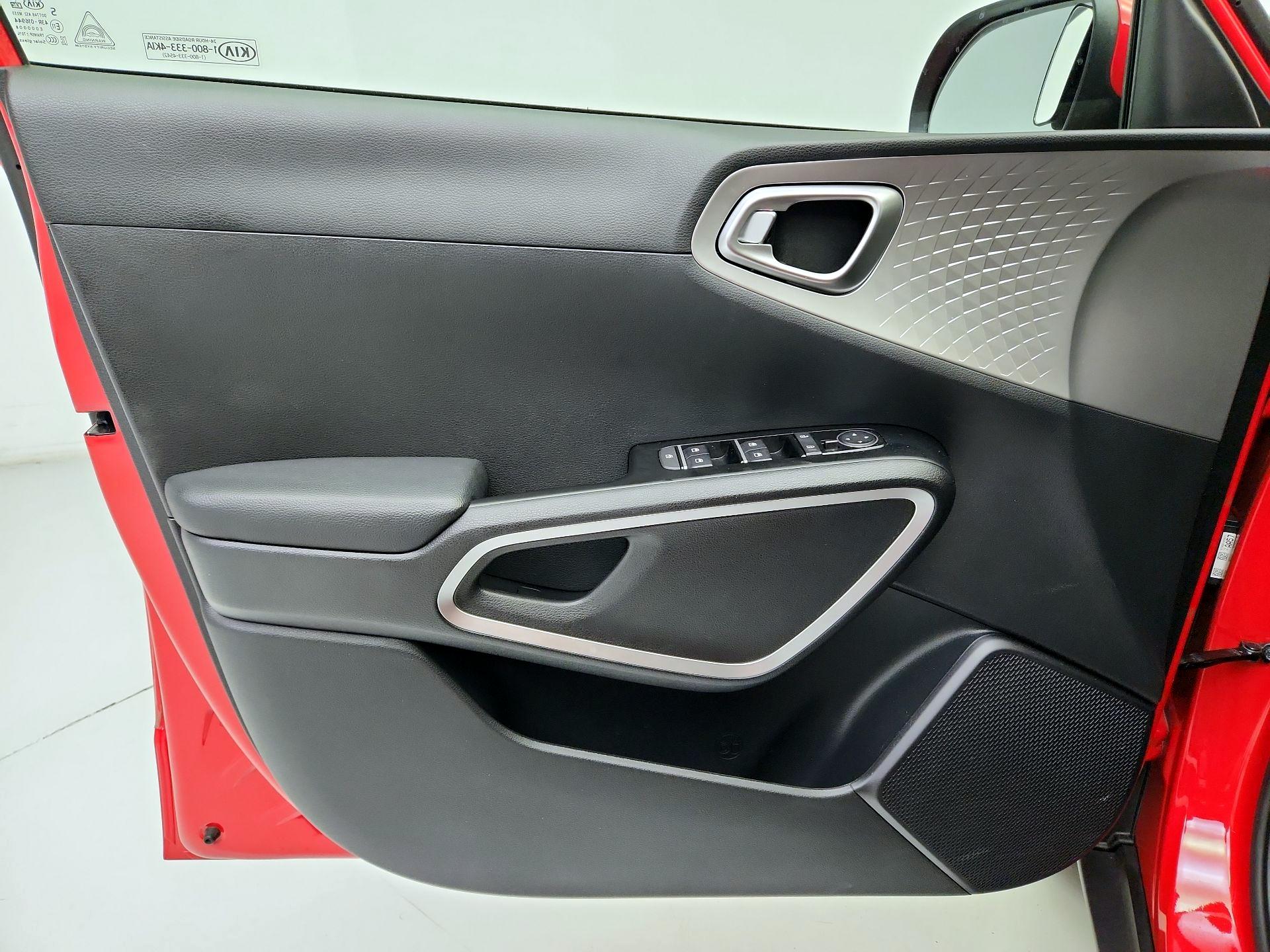 Thumbnail: 2021 Kia Soul - 12