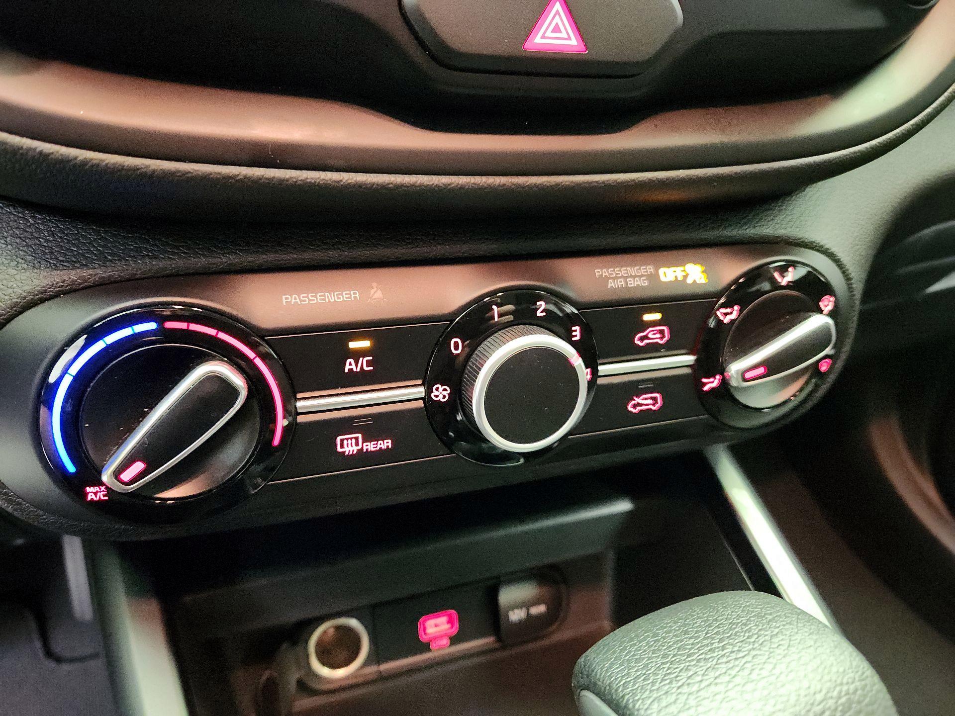 Thumbnail: 2021 Kia Soul - 16