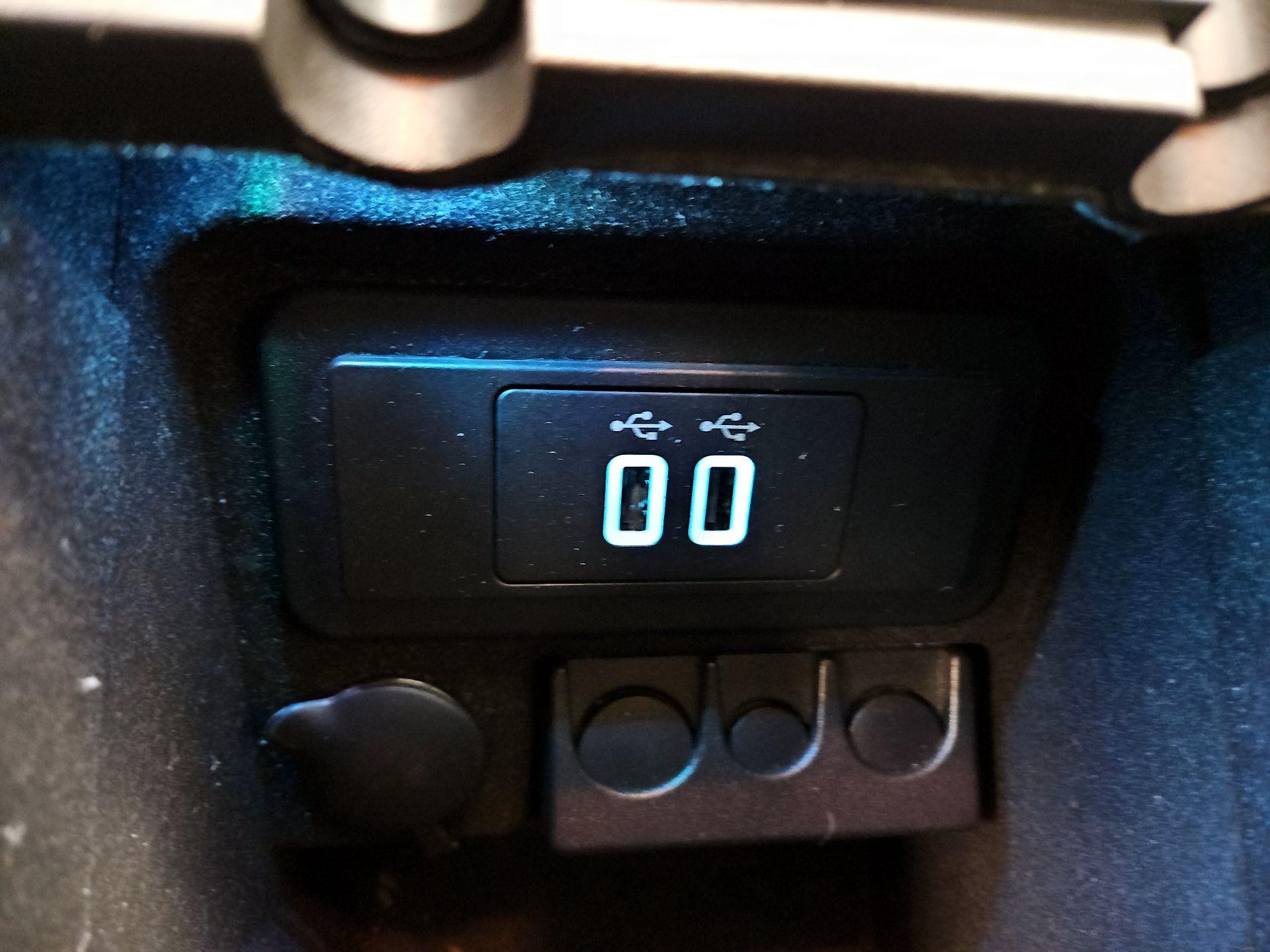 Thumbnail: 2017 Ford Flex - 19