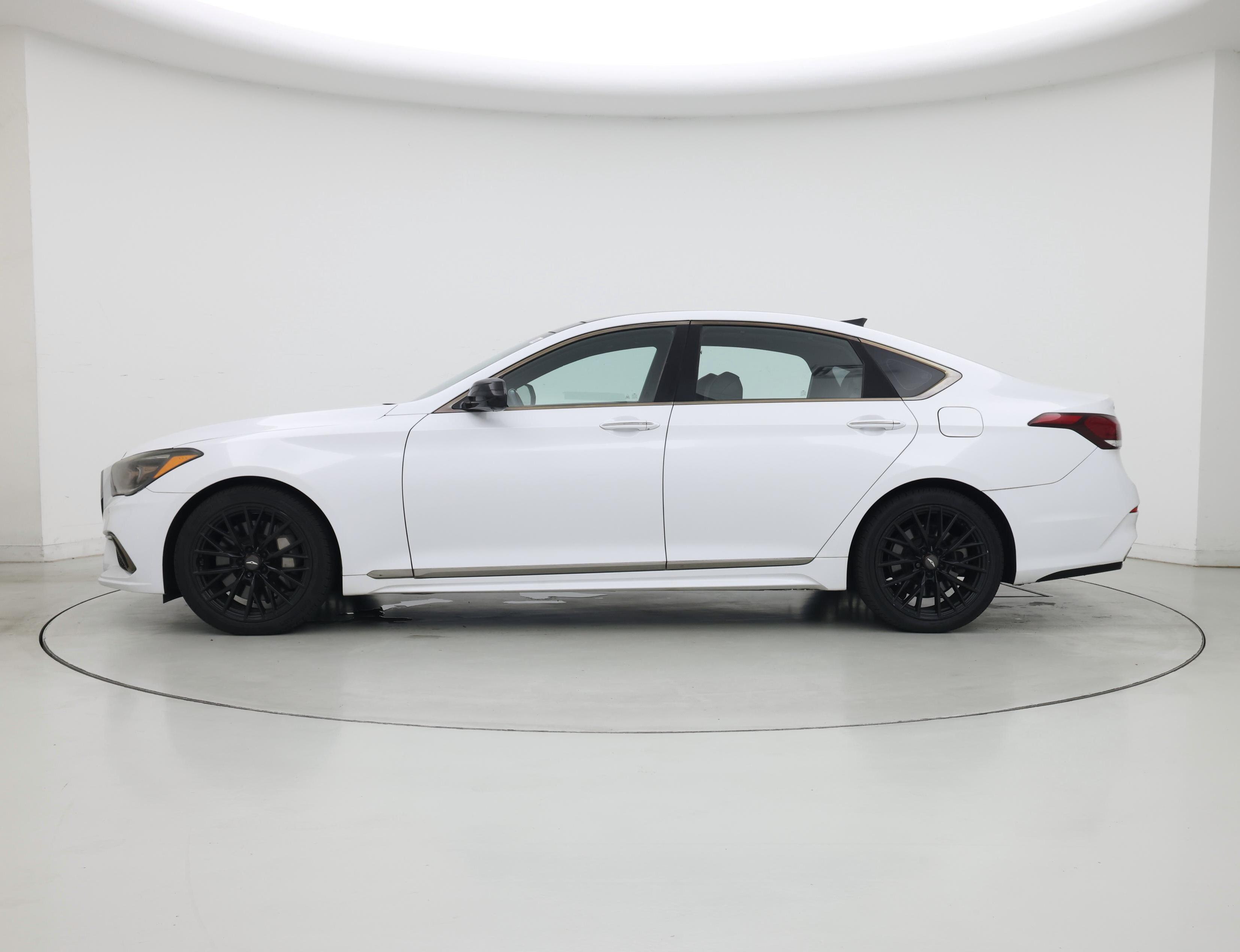 Thumbnail: 2018 Genesis G80 - 3