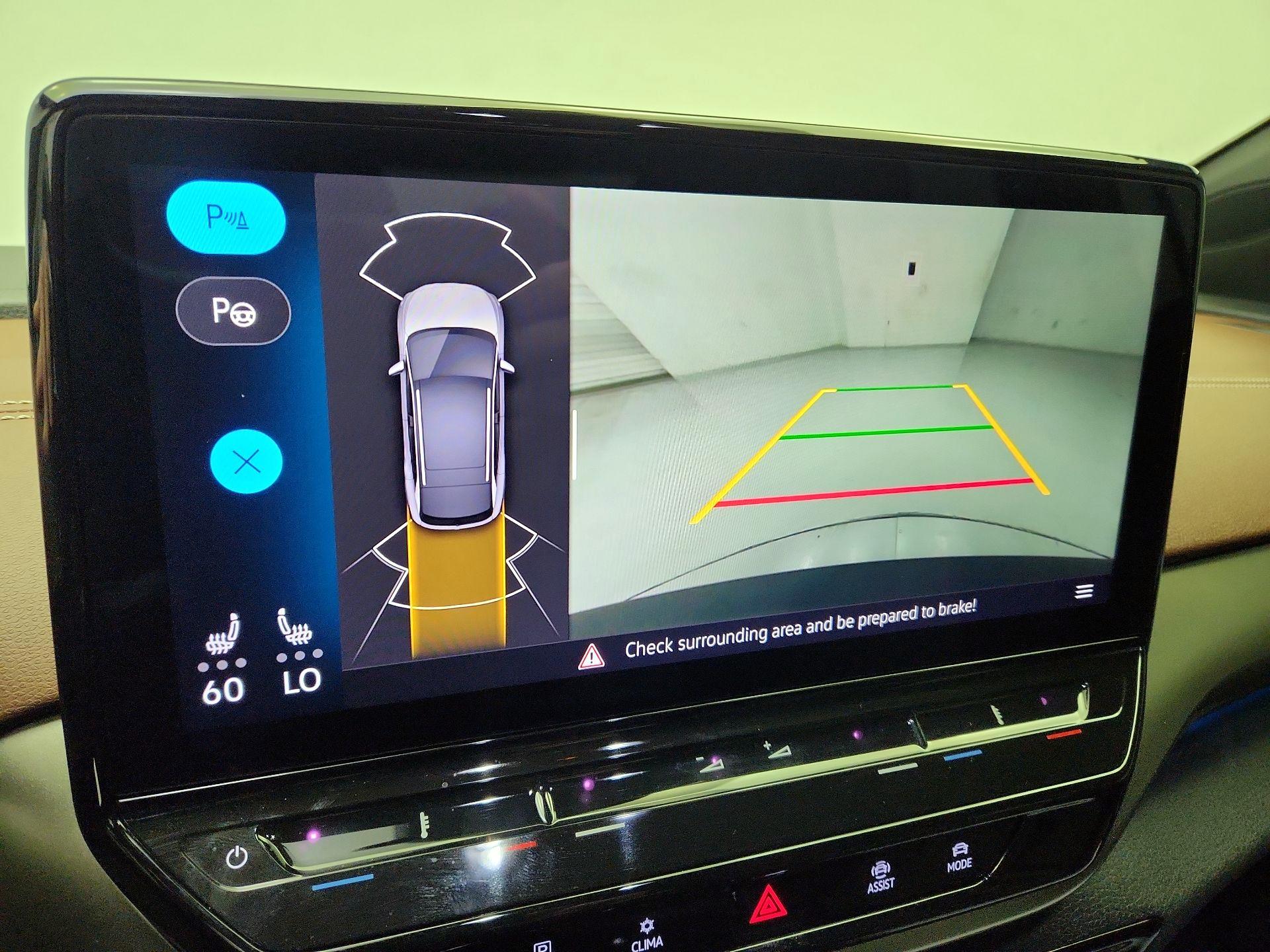 Thumbnail: 2023 Volkswagen ID.4 - 14