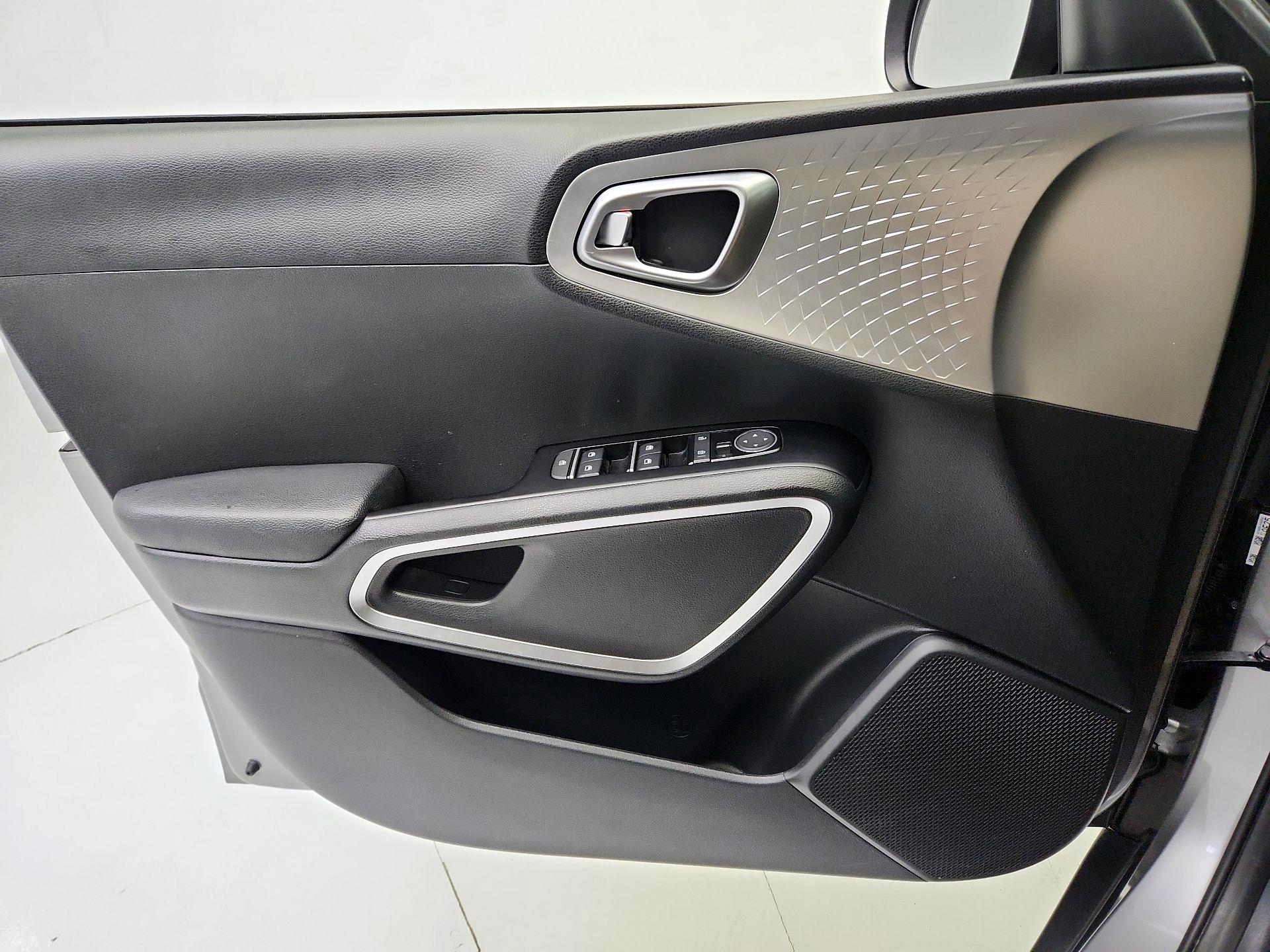 Thumbnail: 2025 Kia Soul - 12