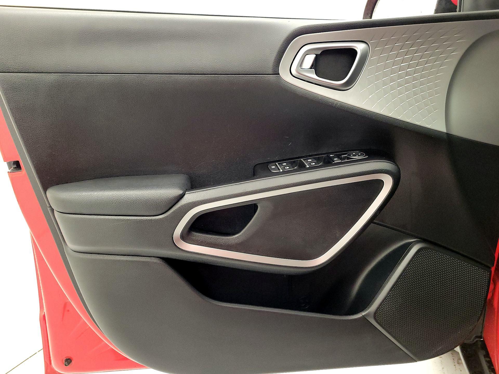 Thumbnail: 2022 Kia Soul - 12