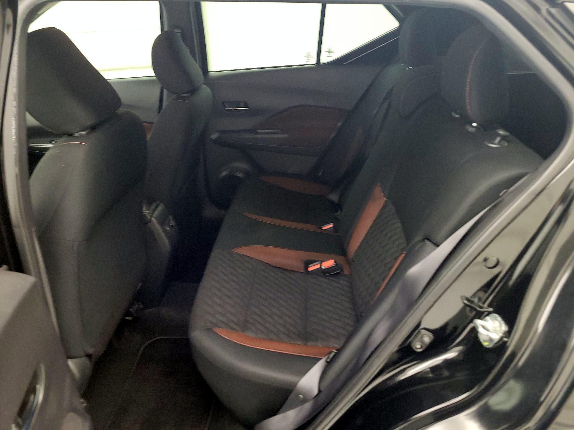 Thumbnail: 2021 Nissan Kicks - 17