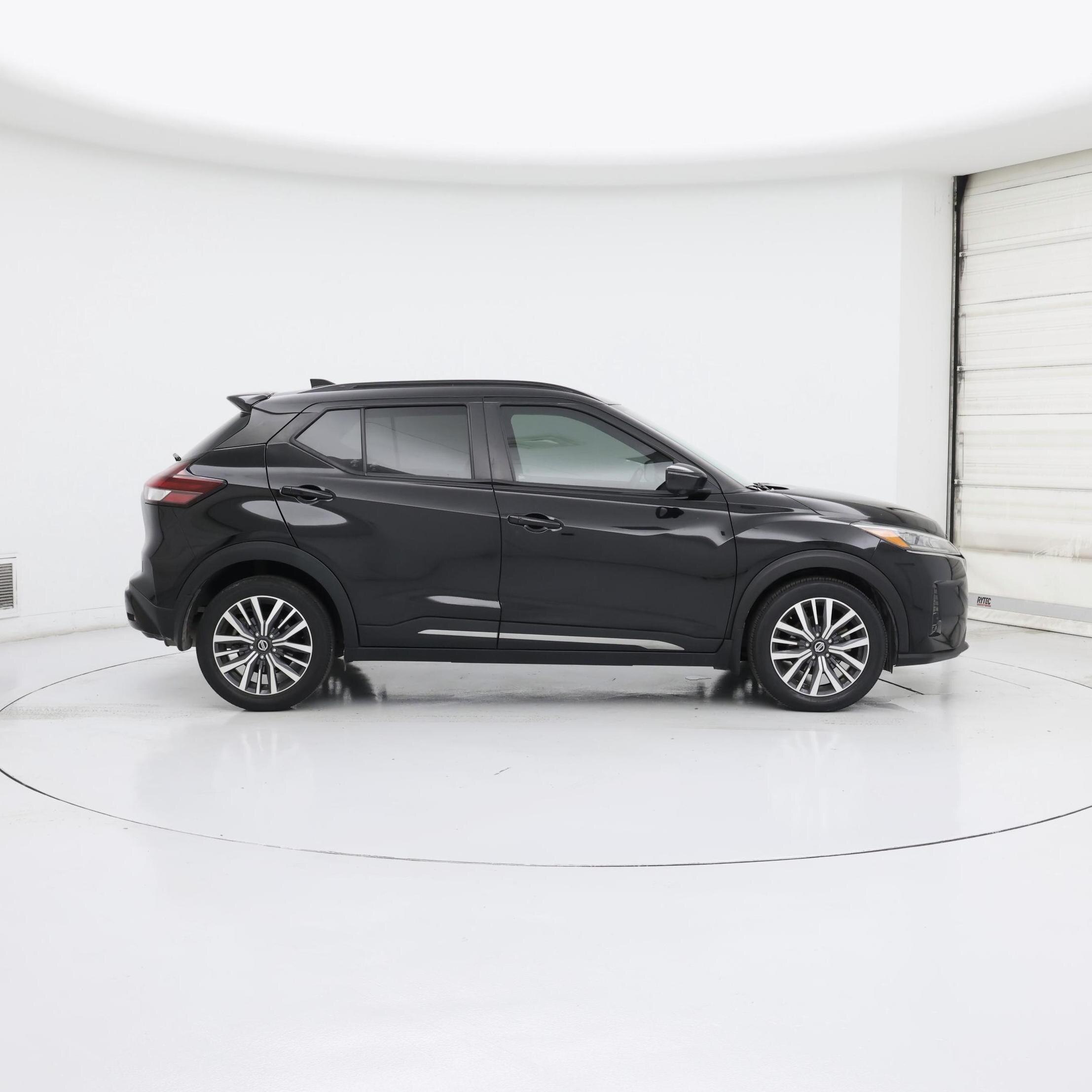 Thumbnail: 2021 Nissan Kicks - 7