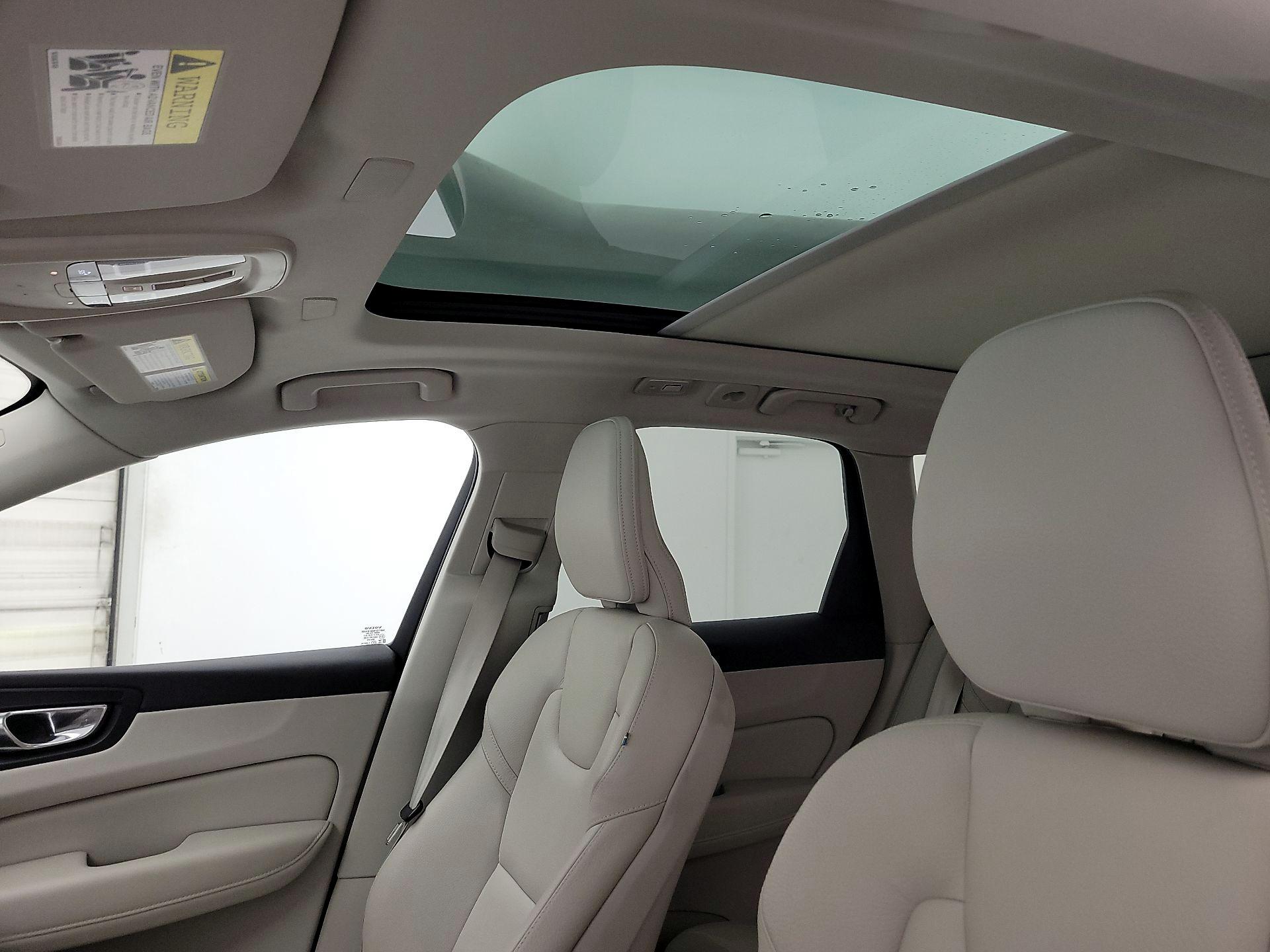 Thumbnail: 2023 Volvo XC60 - 18