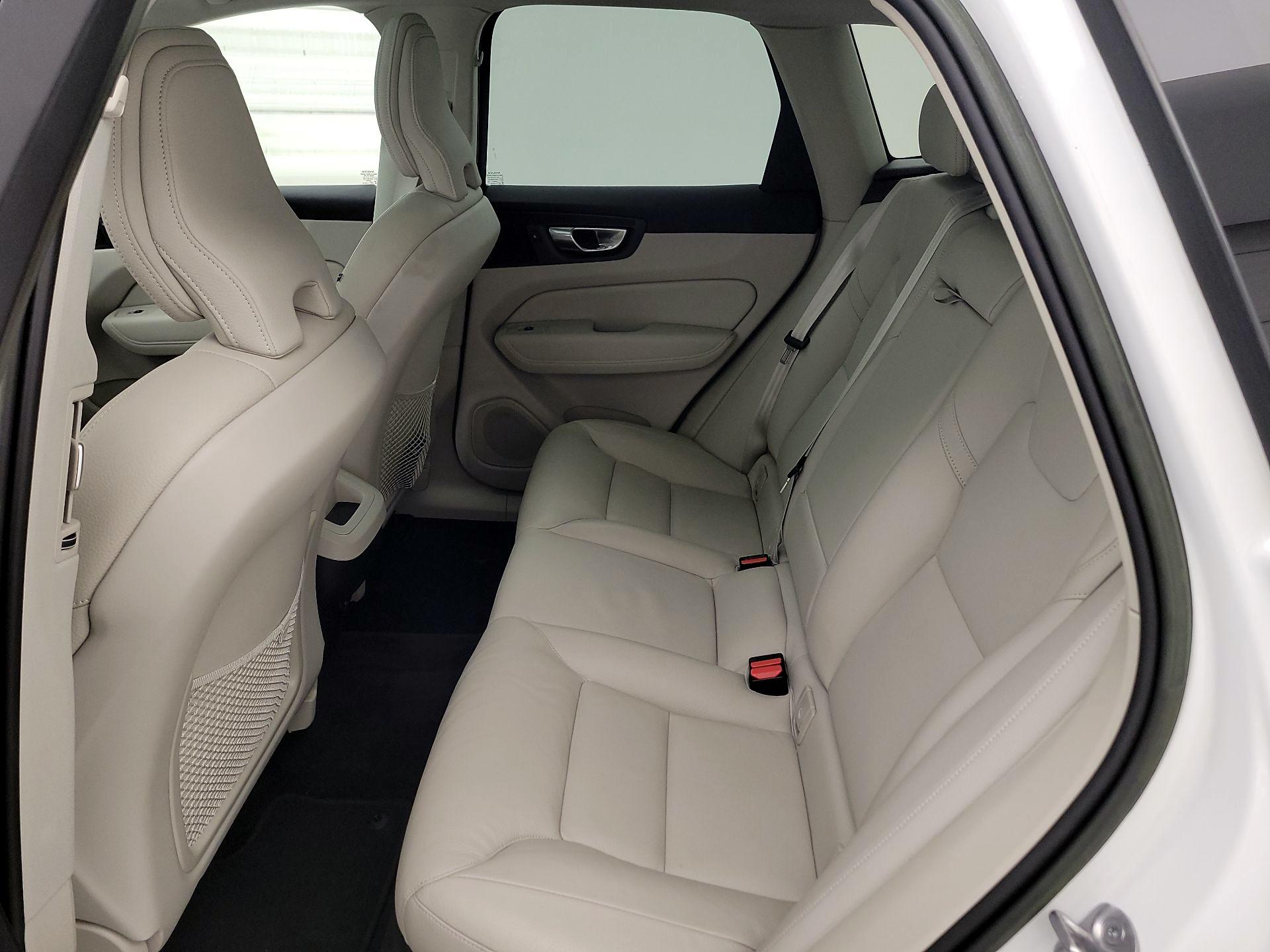 Thumbnail: 2023 Volvo XC60 - 19