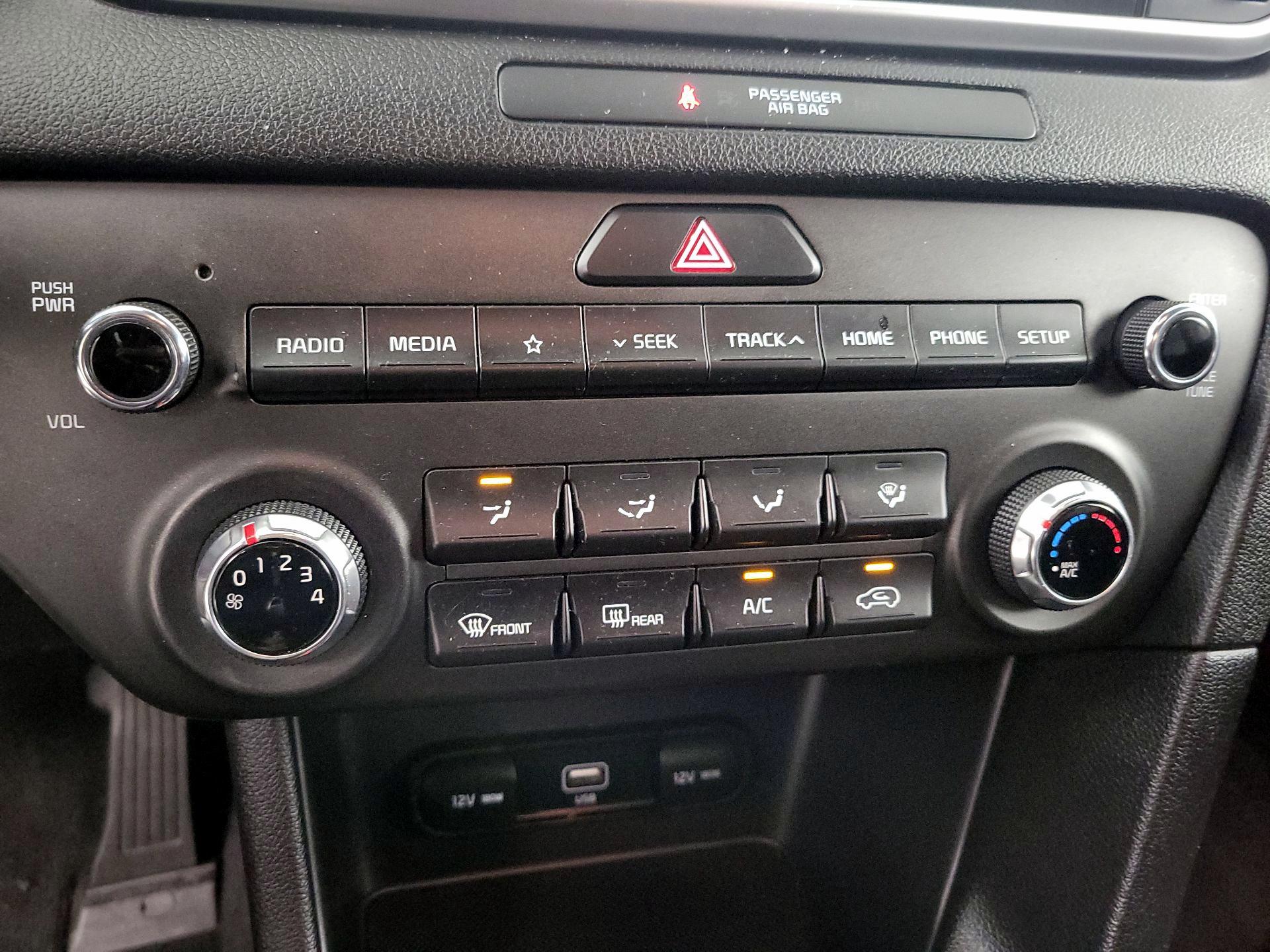 Thumbnail: 2021 Kia Sportage - 16