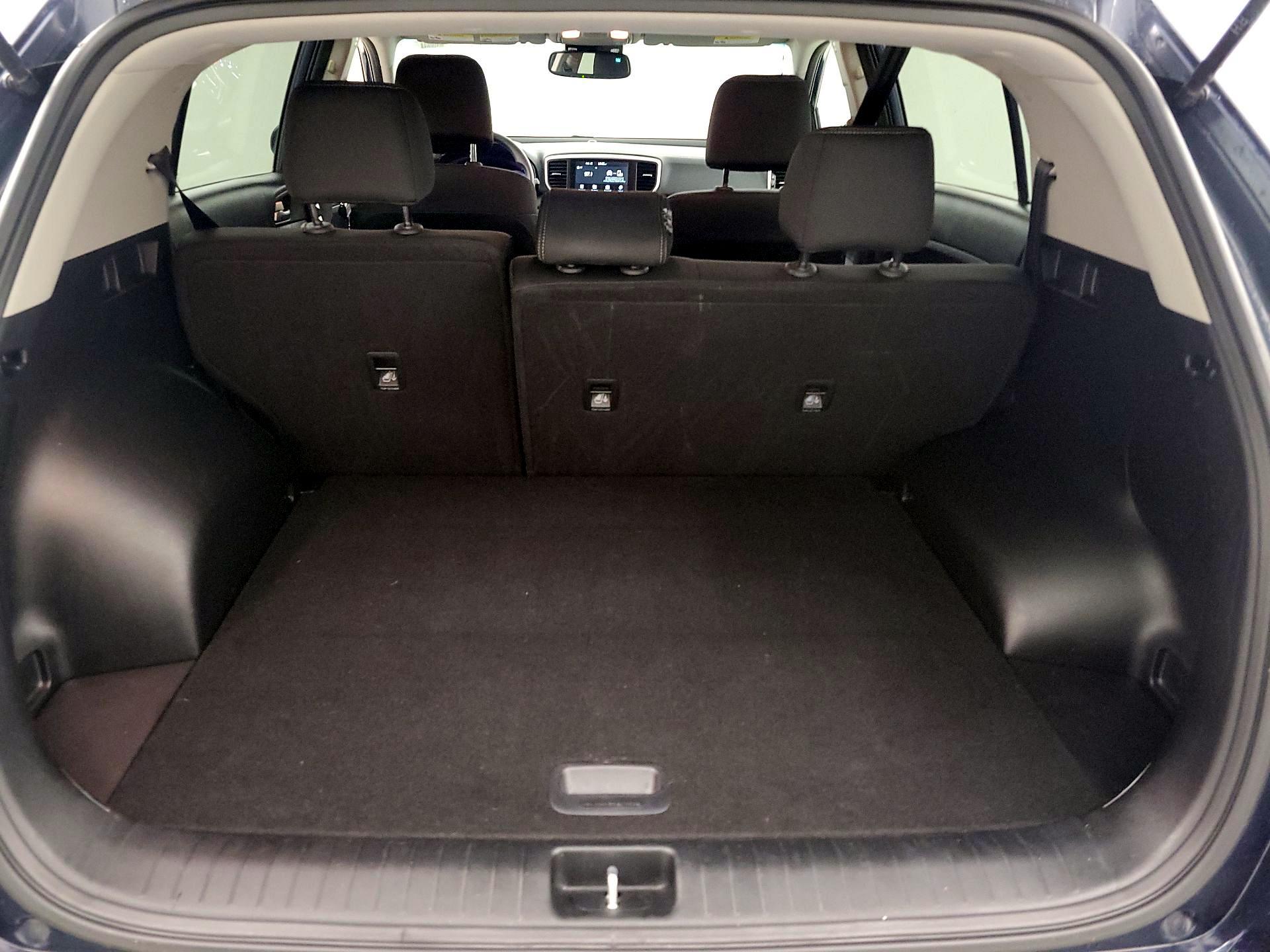 Thumbnail: 2021 Kia Sportage - 20