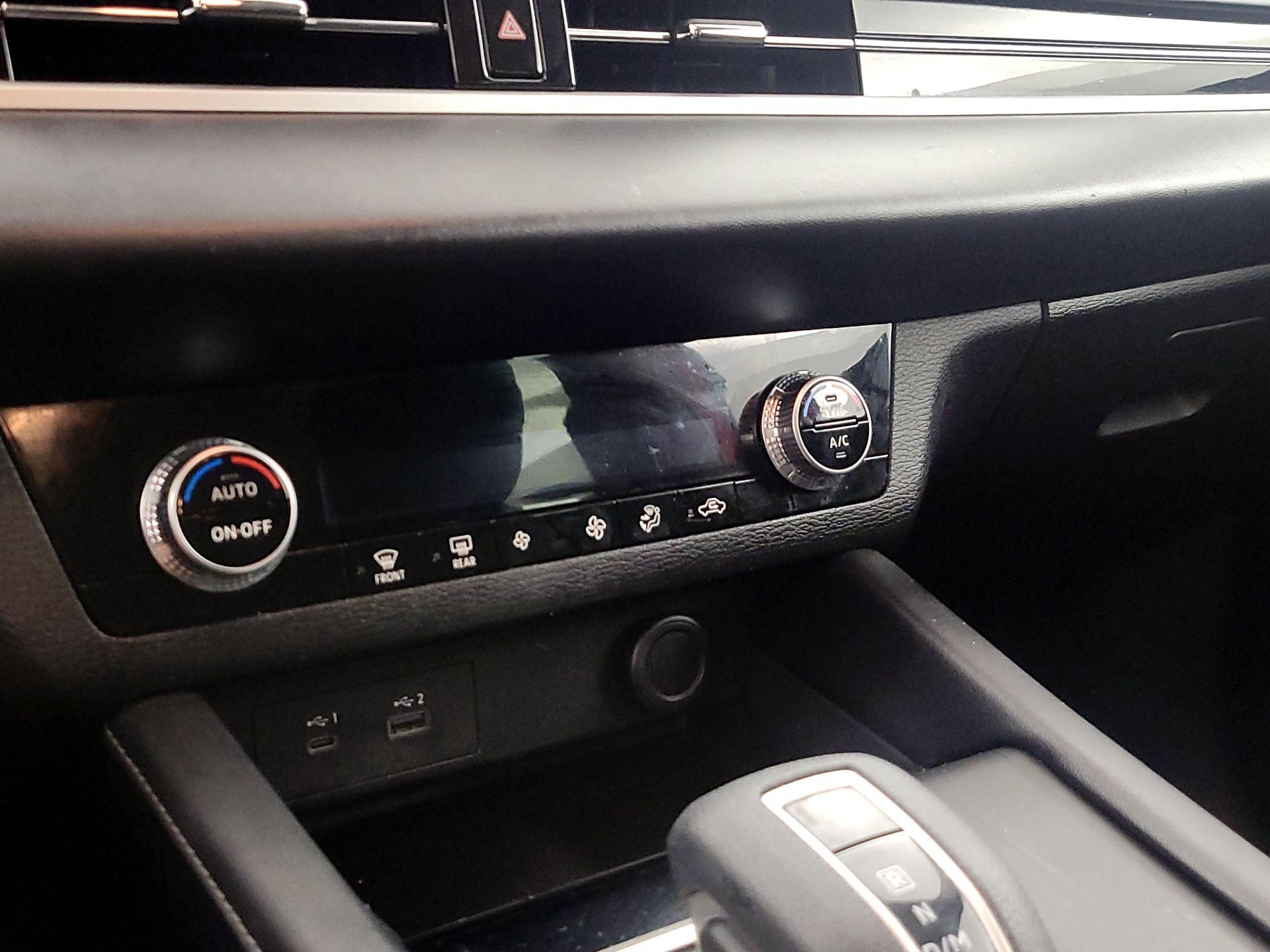 Thumbnail: 2022 Mitsubishi Outlander - 16