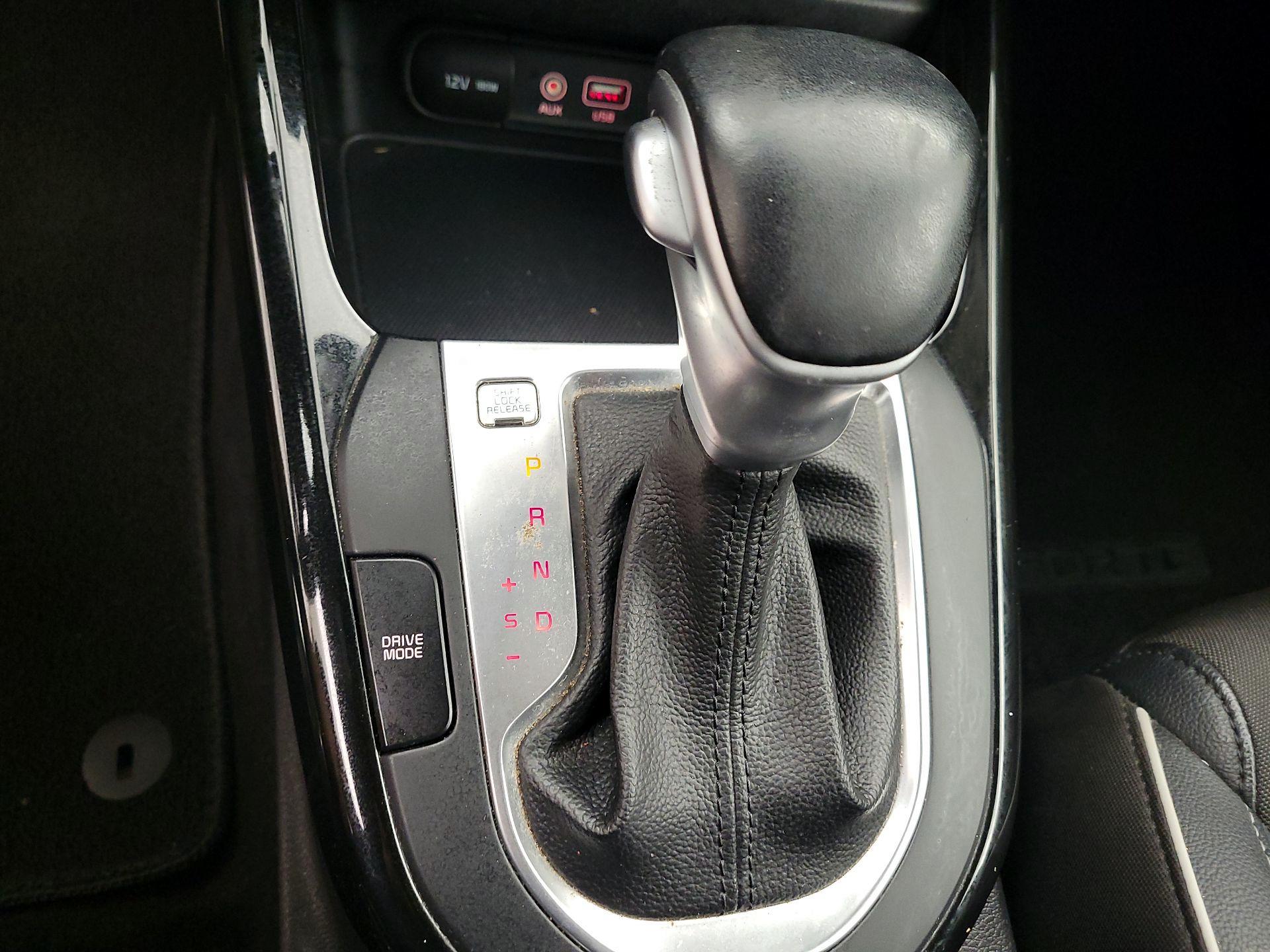 Thumbnail: 2021 Kia Forte - 15