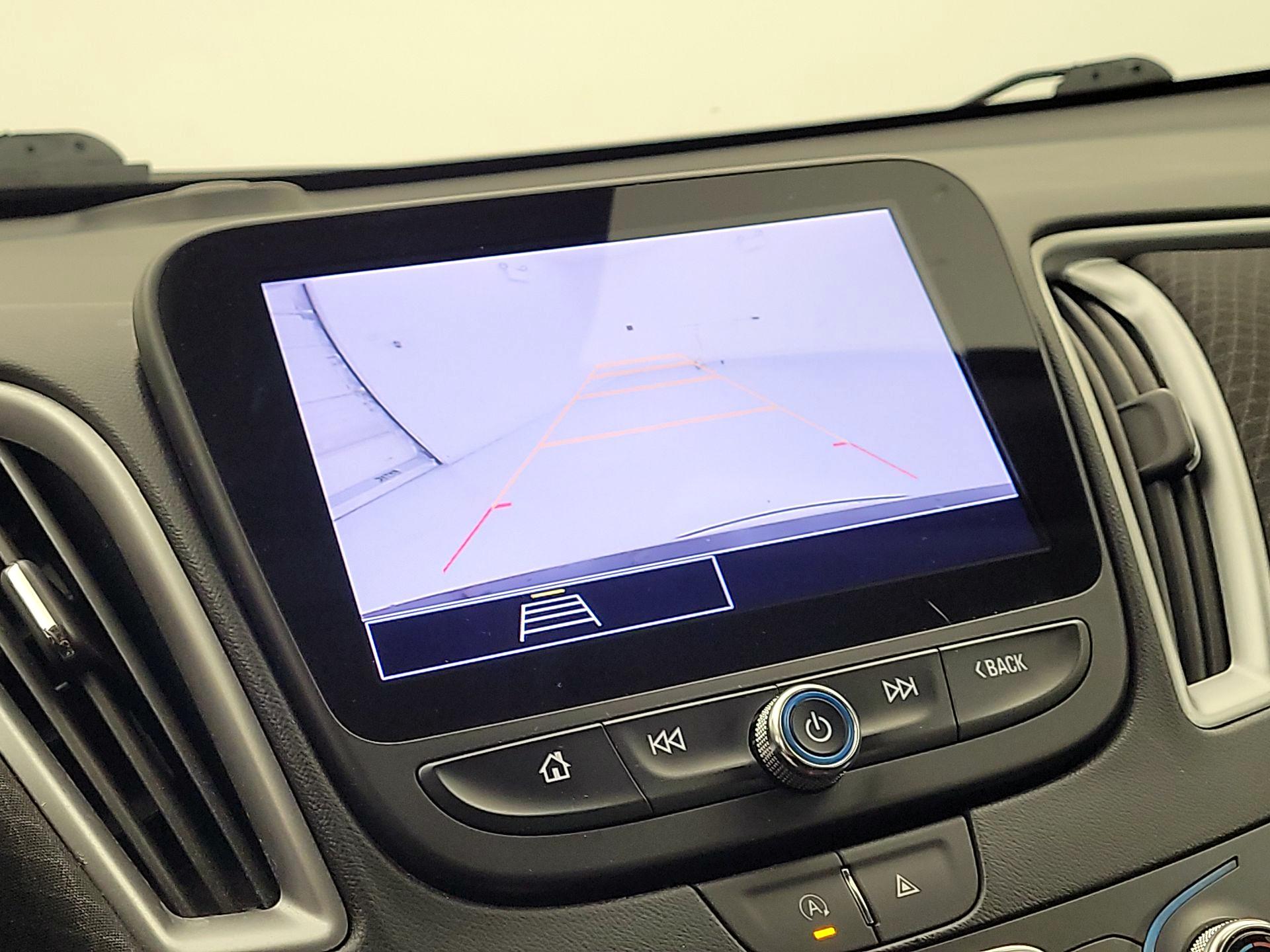 Thumbnail: 2023 Chevrolet Malibu - 14