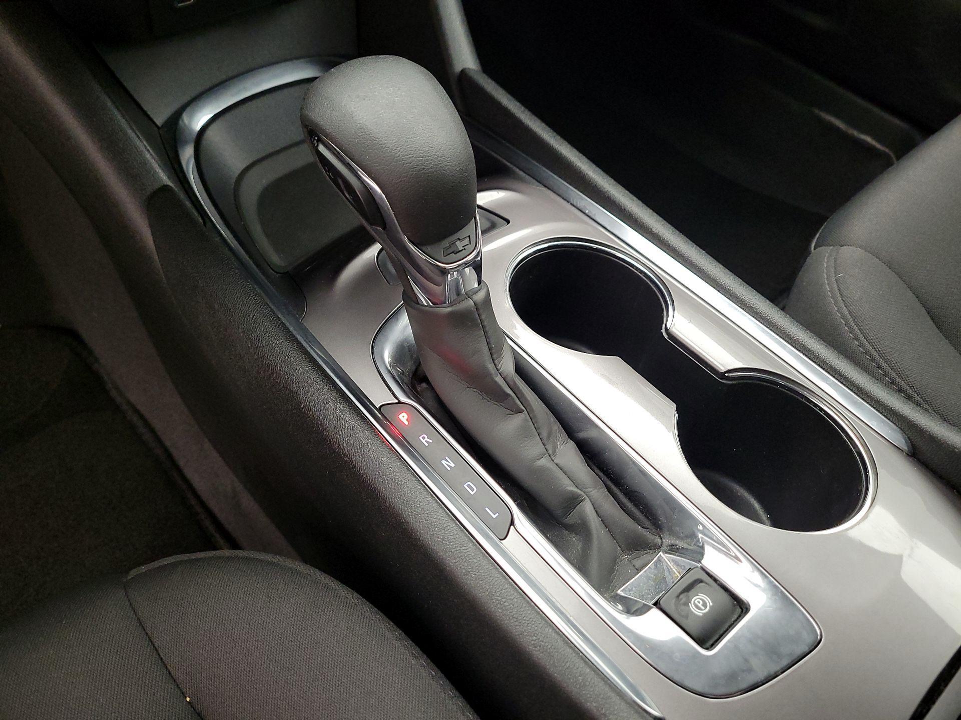 Thumbnail: 2023 Chevrolet Malibu - 17