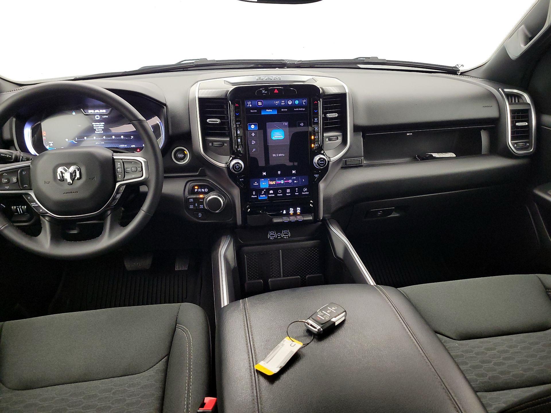 Thumbnail: 2025 RAM 1500 - 9