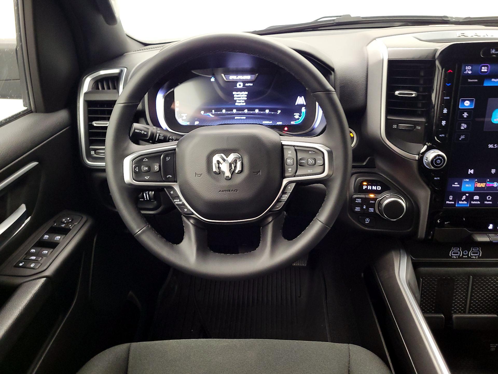 Thumbnail: 2025 RAM 1500 - 10