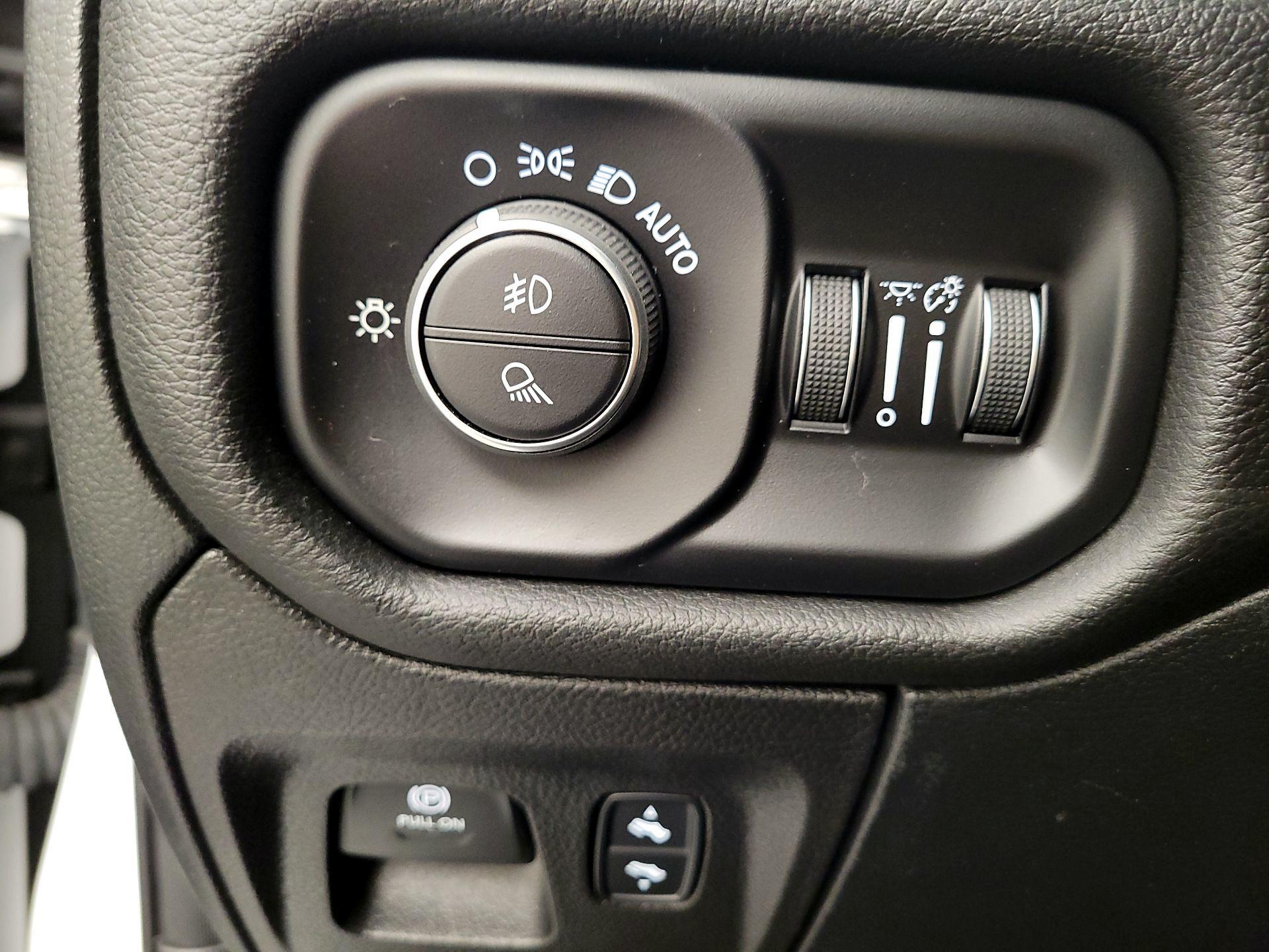 Thumbnail: 2025 RAM 1500 - 13