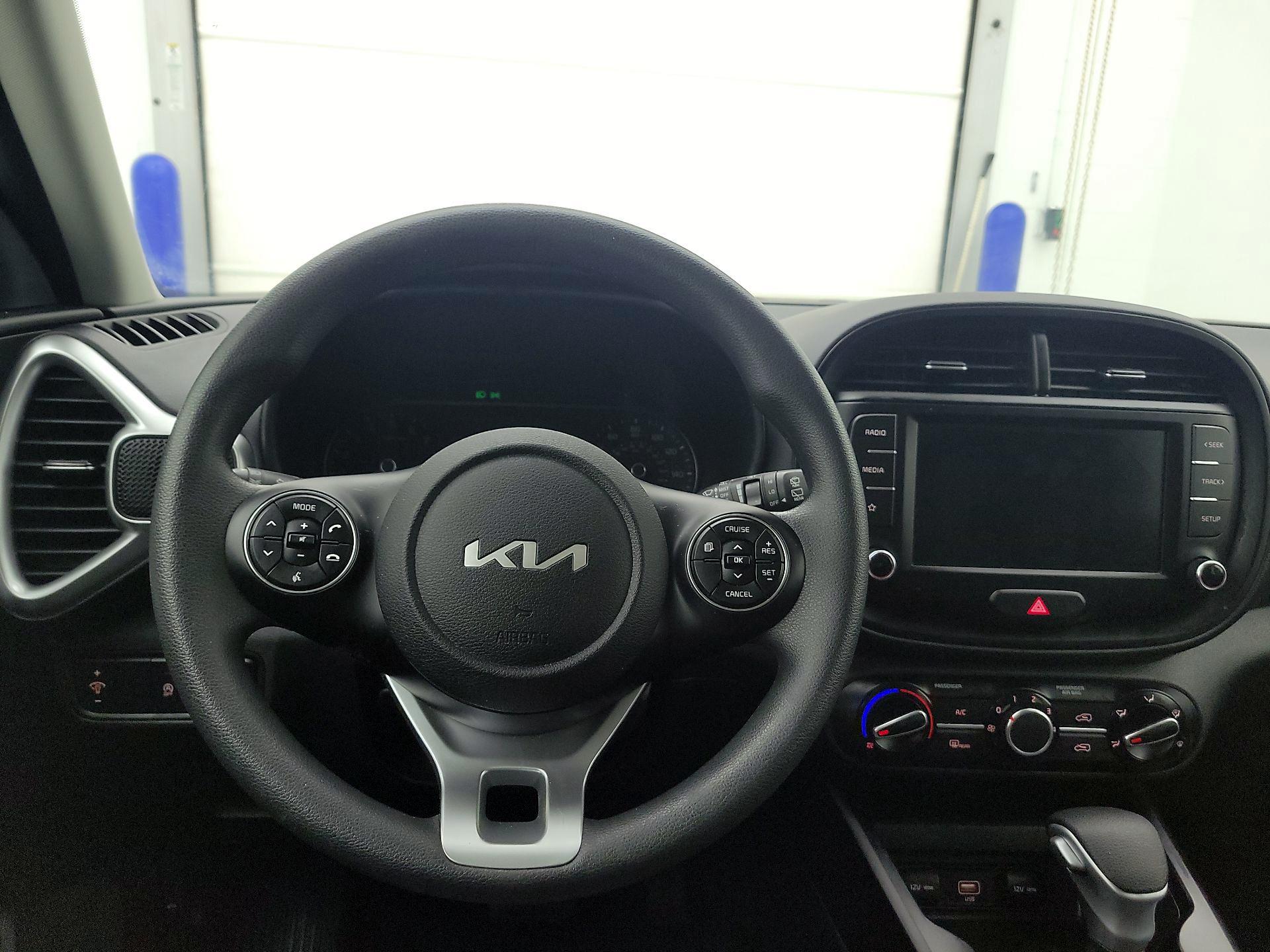 Thumbnail: 2022 Kia Soul - 10