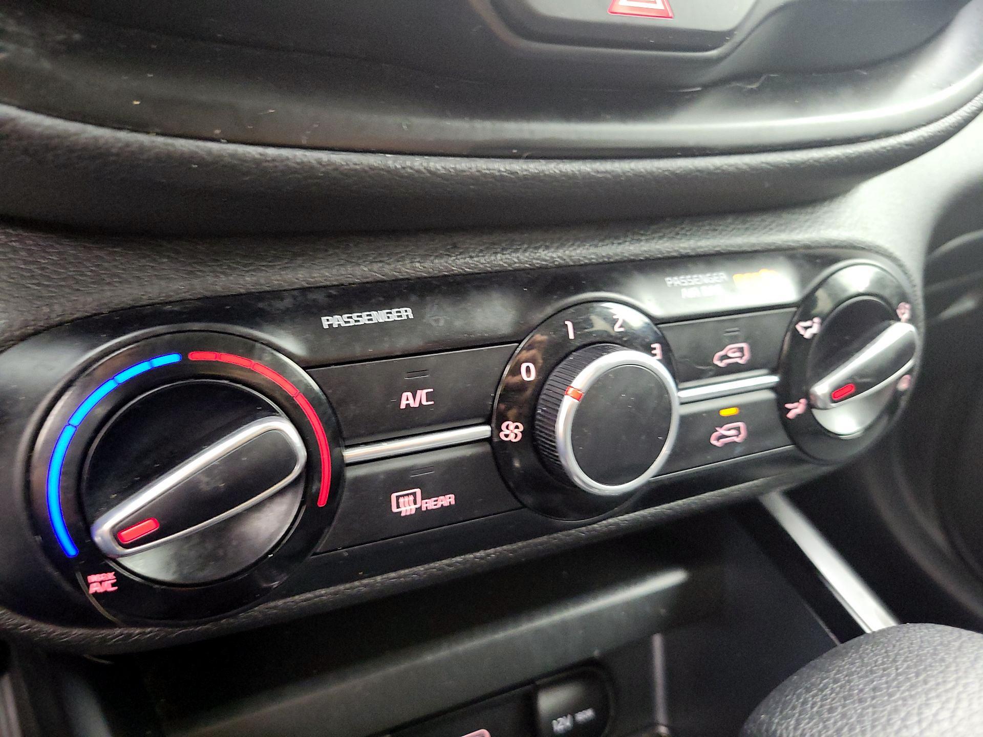 Thumbnail: 2022 Kia Soul - 16