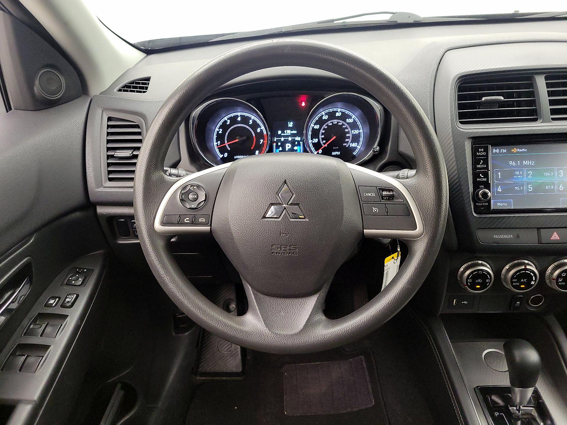 Thumbnail: 2021 Mitsubishi Outlander Sport - 10