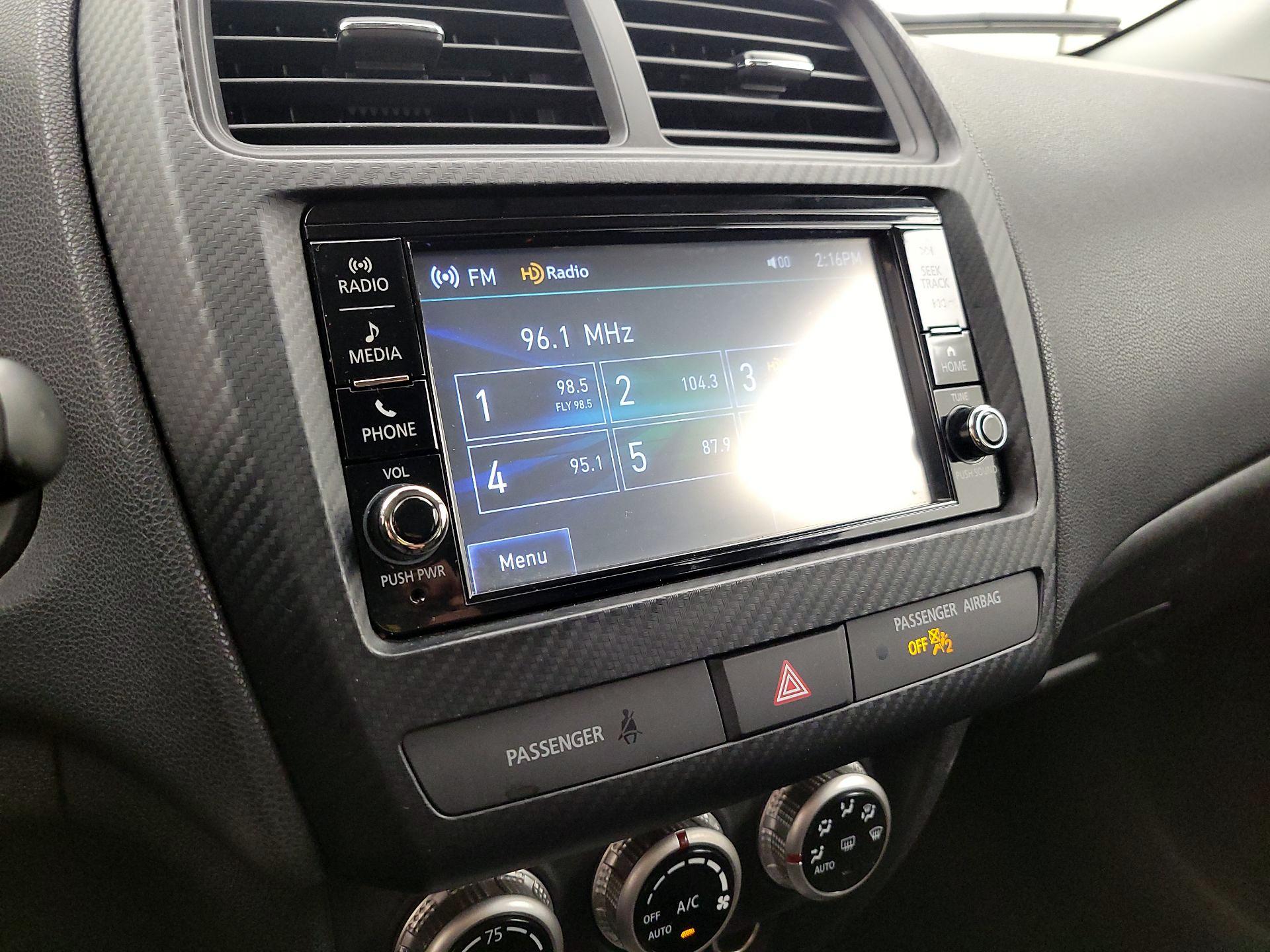 Thumbnail: 2021 Mitsubishi Outlander Sport - 13