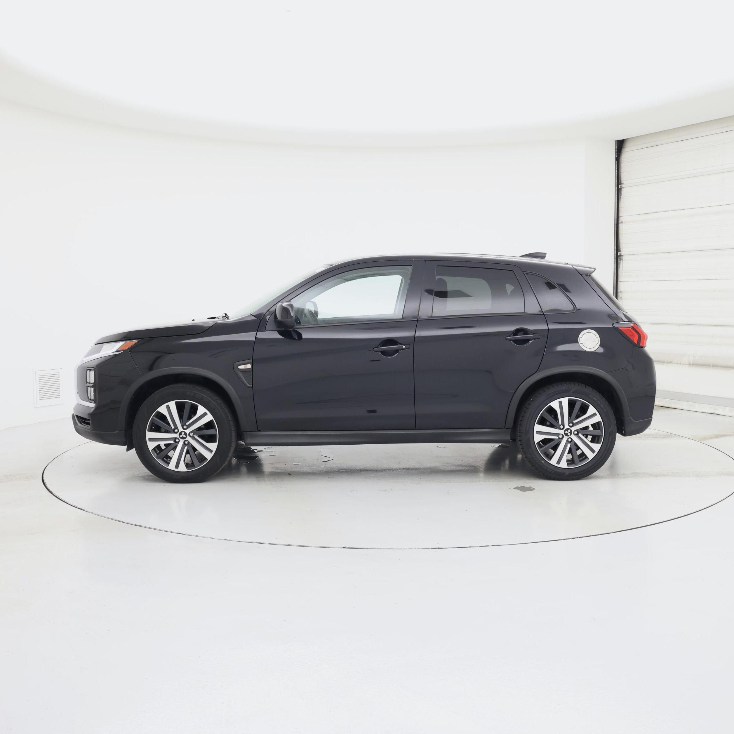 Thumbnail: 2021 Mitsubishi Outlander Sport - 3