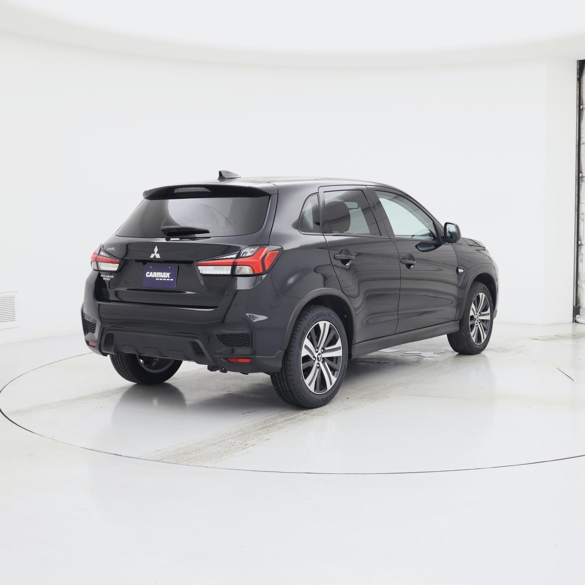 Thumbnail: 2021 Mitsubishi Outlander Sport - 8