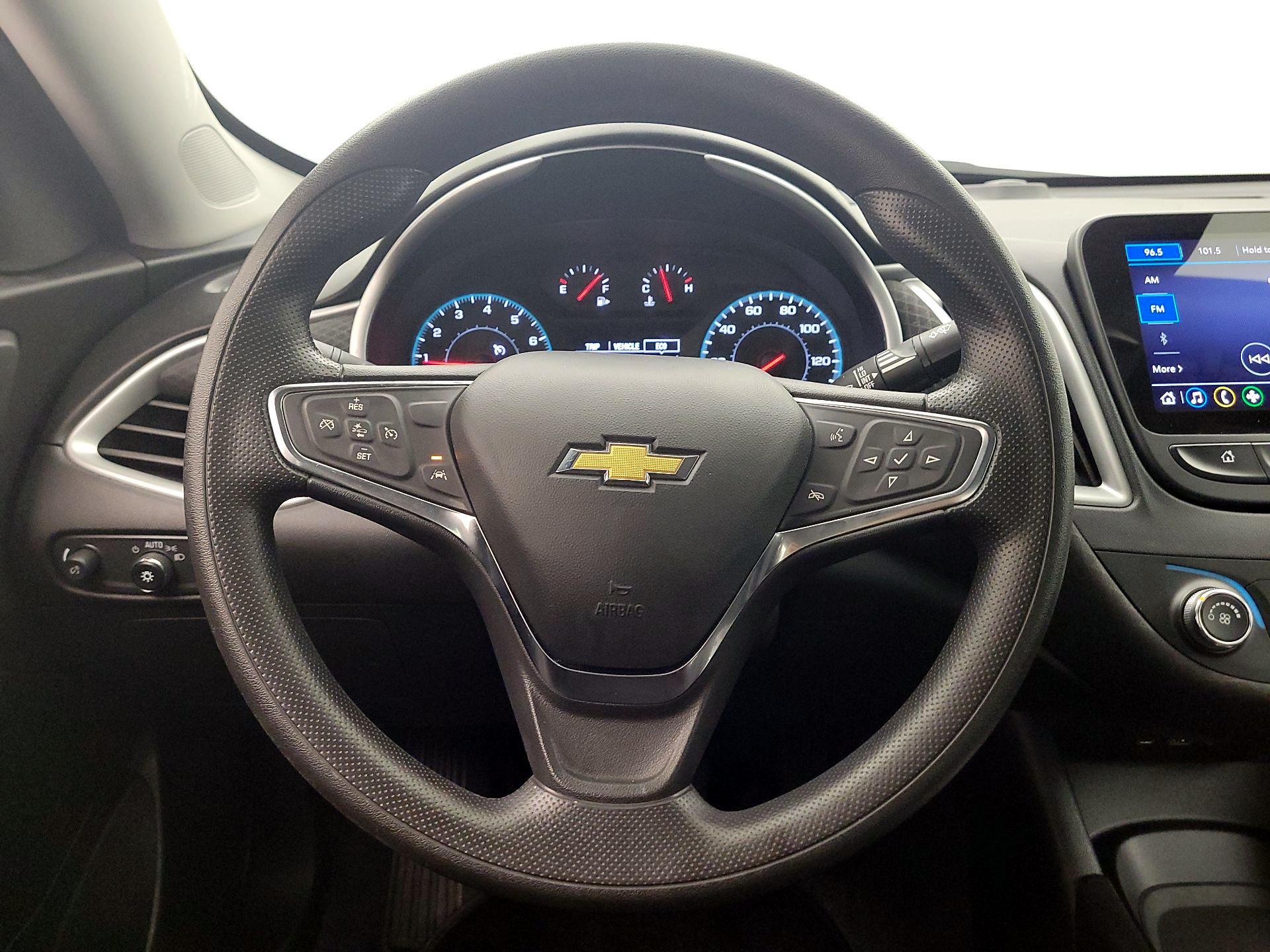 Thumbnail: 2024 Chevrolet Malibu - 10