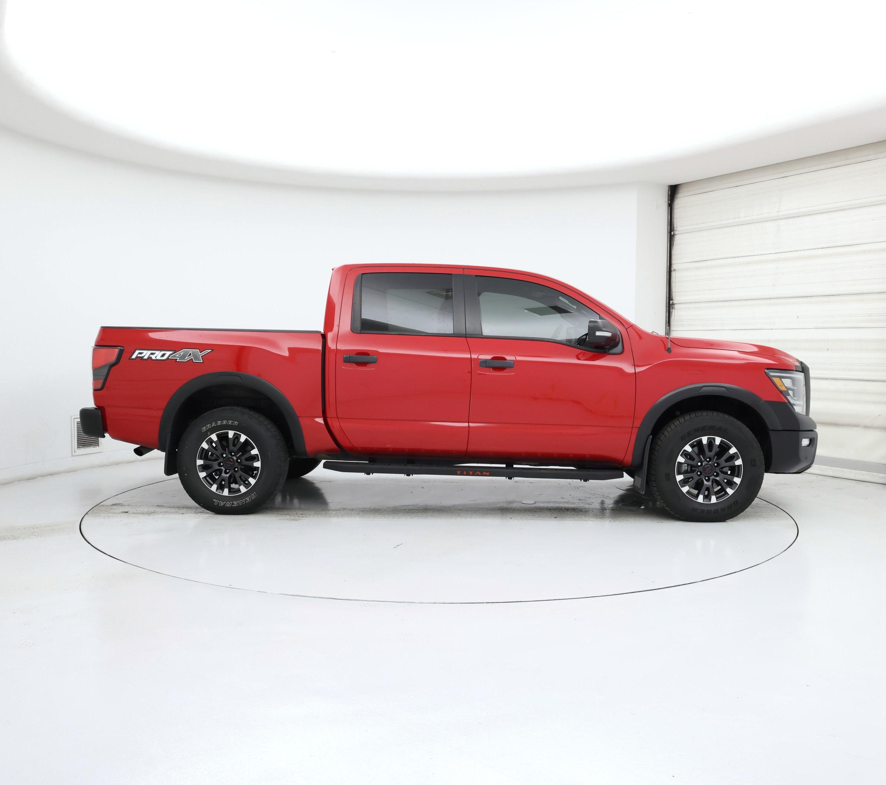 Thumbnail: 2021 Nissan Titan - 7